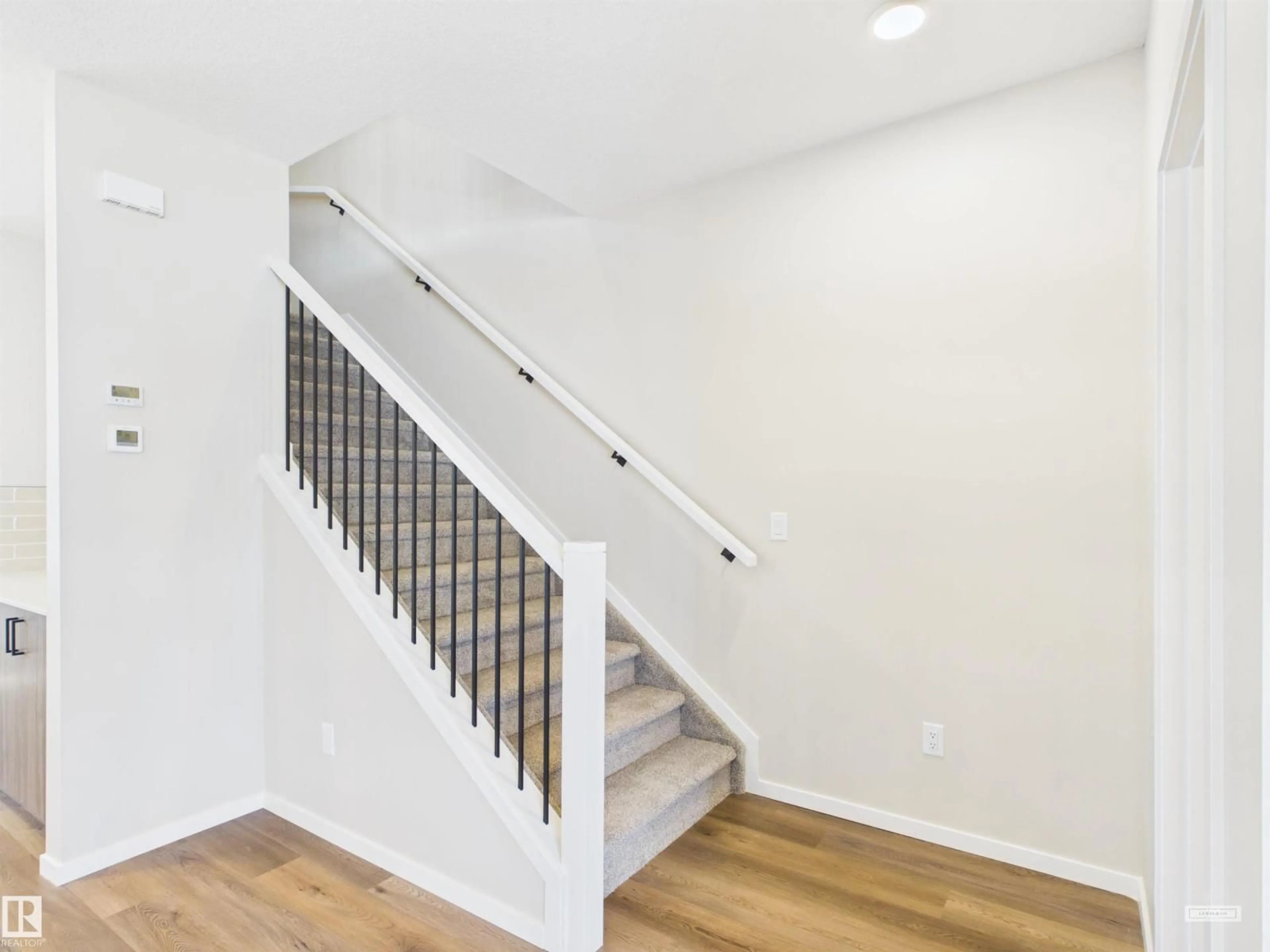 Stairs for 1100 MCLEOD AV, Spruce Grove Alberta T7X4G8