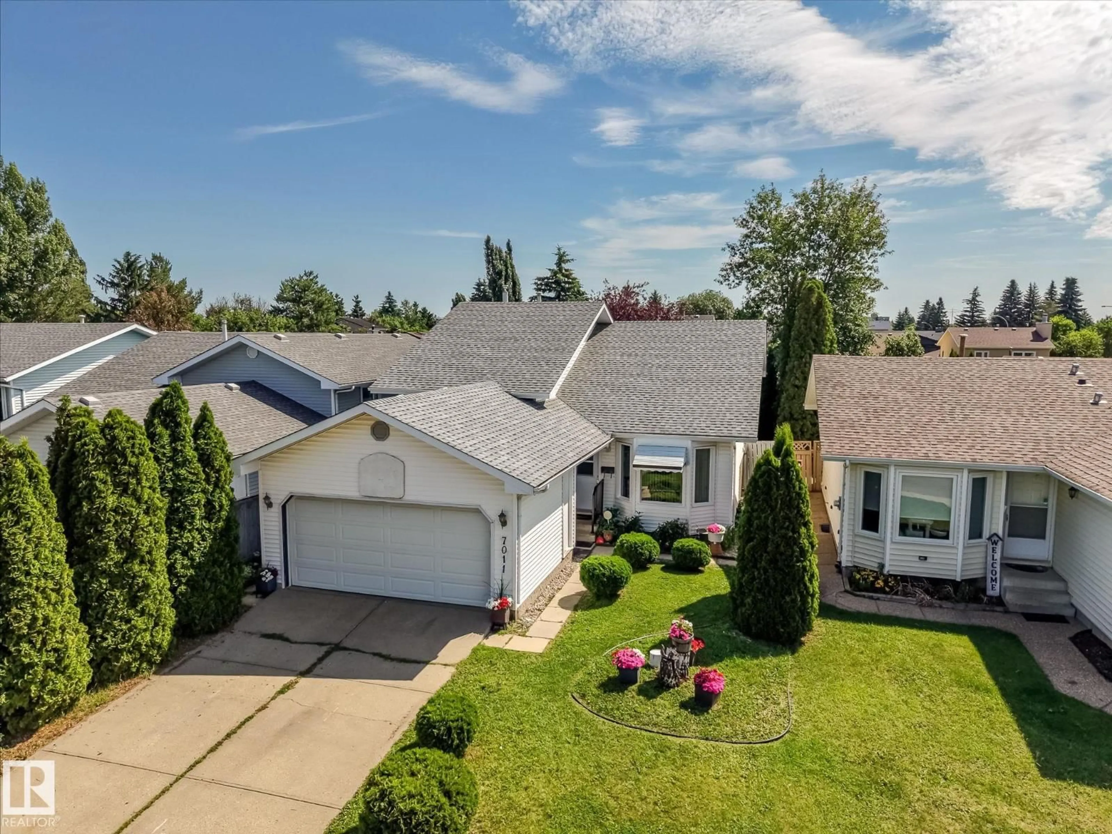 A pic from outside/outdoor area/front of a property/back of a property/a pic from drone, unknown for NW - 7011 190 ST, Edmonton Alberta T5T5E6