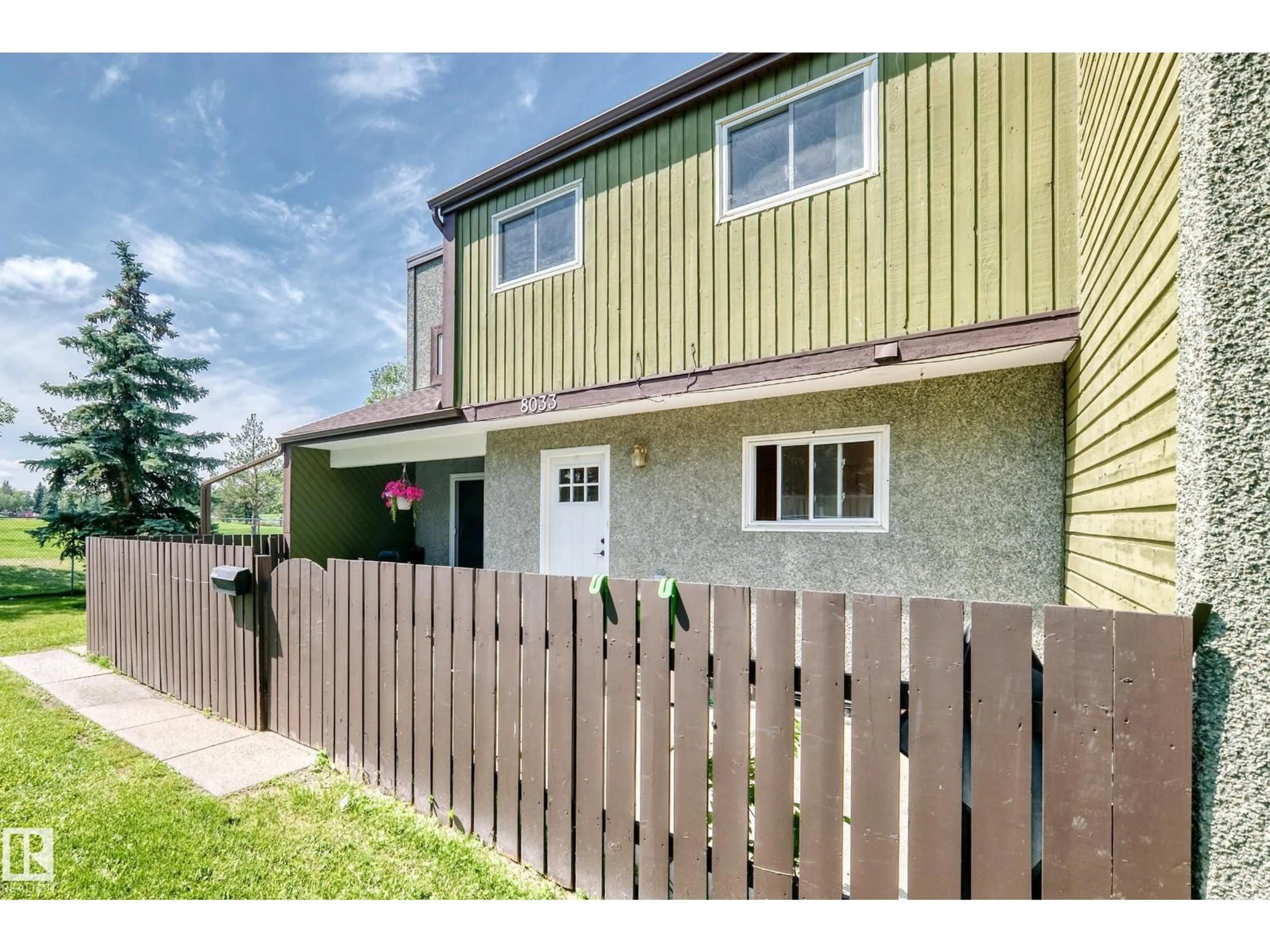 Unknown for 8033 27 AV, Edmonton Alberta T6K3C9