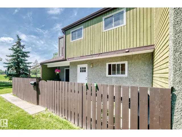 8033 27 AV, Edmonton 2
