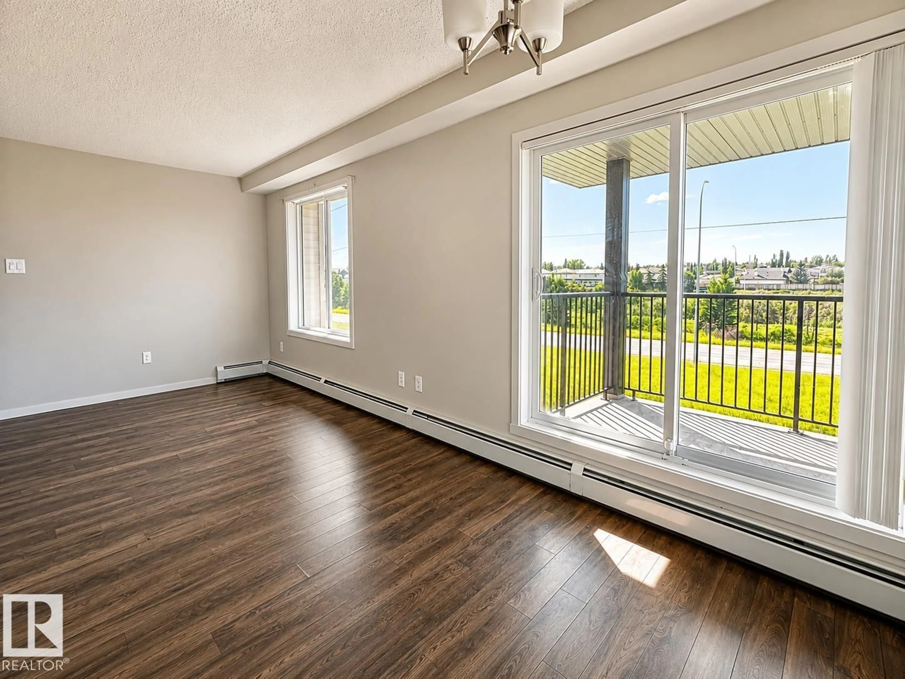 A pic of a room for 419 EBBERS BV, Edmonton Alberta T5Y3W2