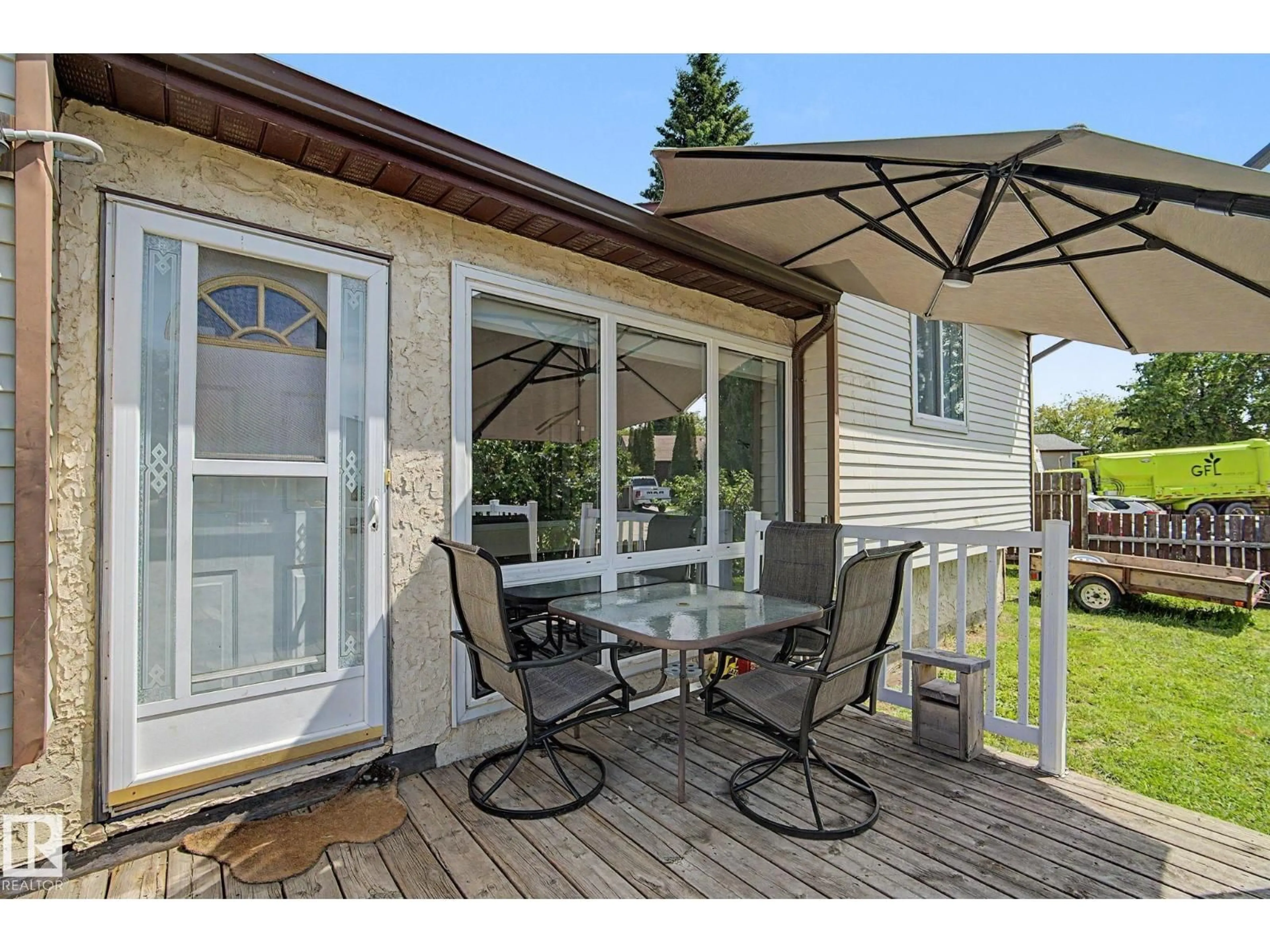 Patio, street for 64 PIPESTONE, Devon Alberta T9G1T7