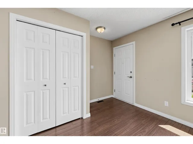 NW - 7540 152C AV, Edmonton 2