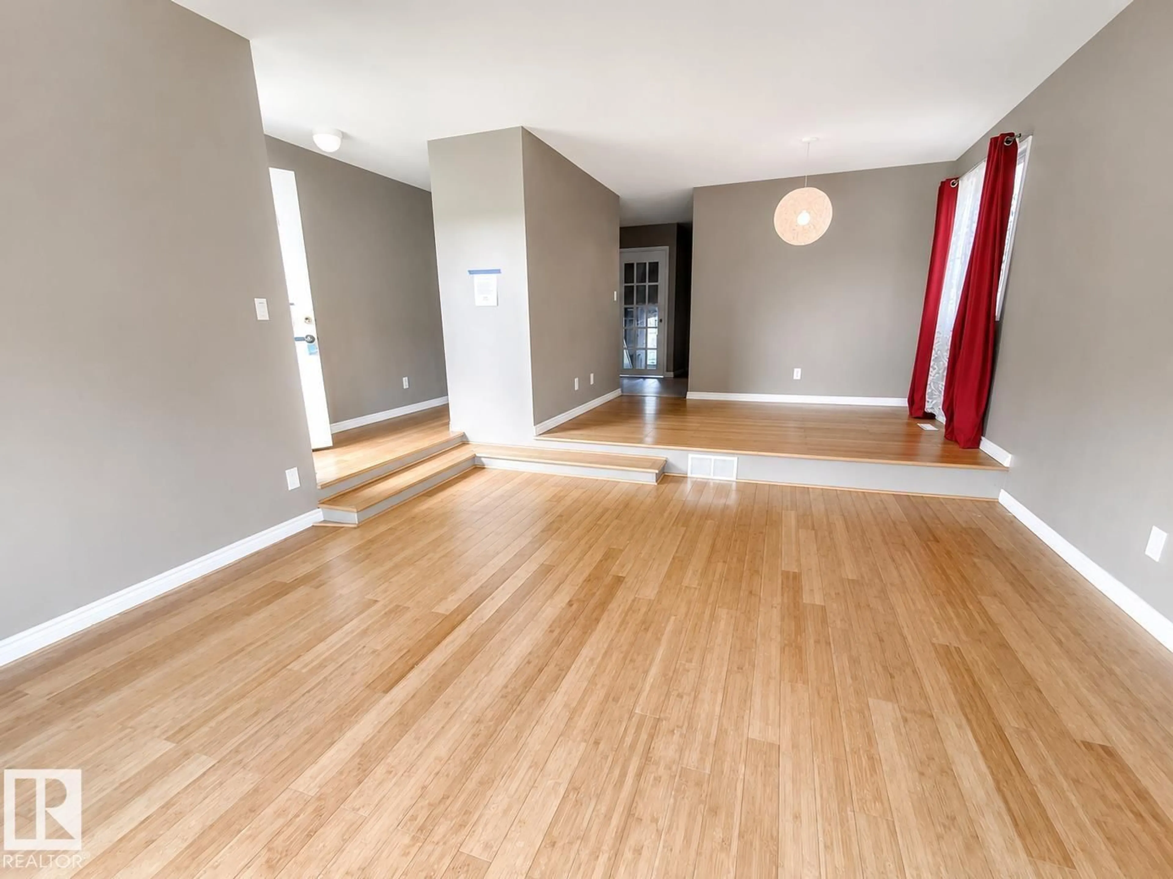 A pic of a room for NW - 2914 48 ST, Edmonton Alberta T6L4R1