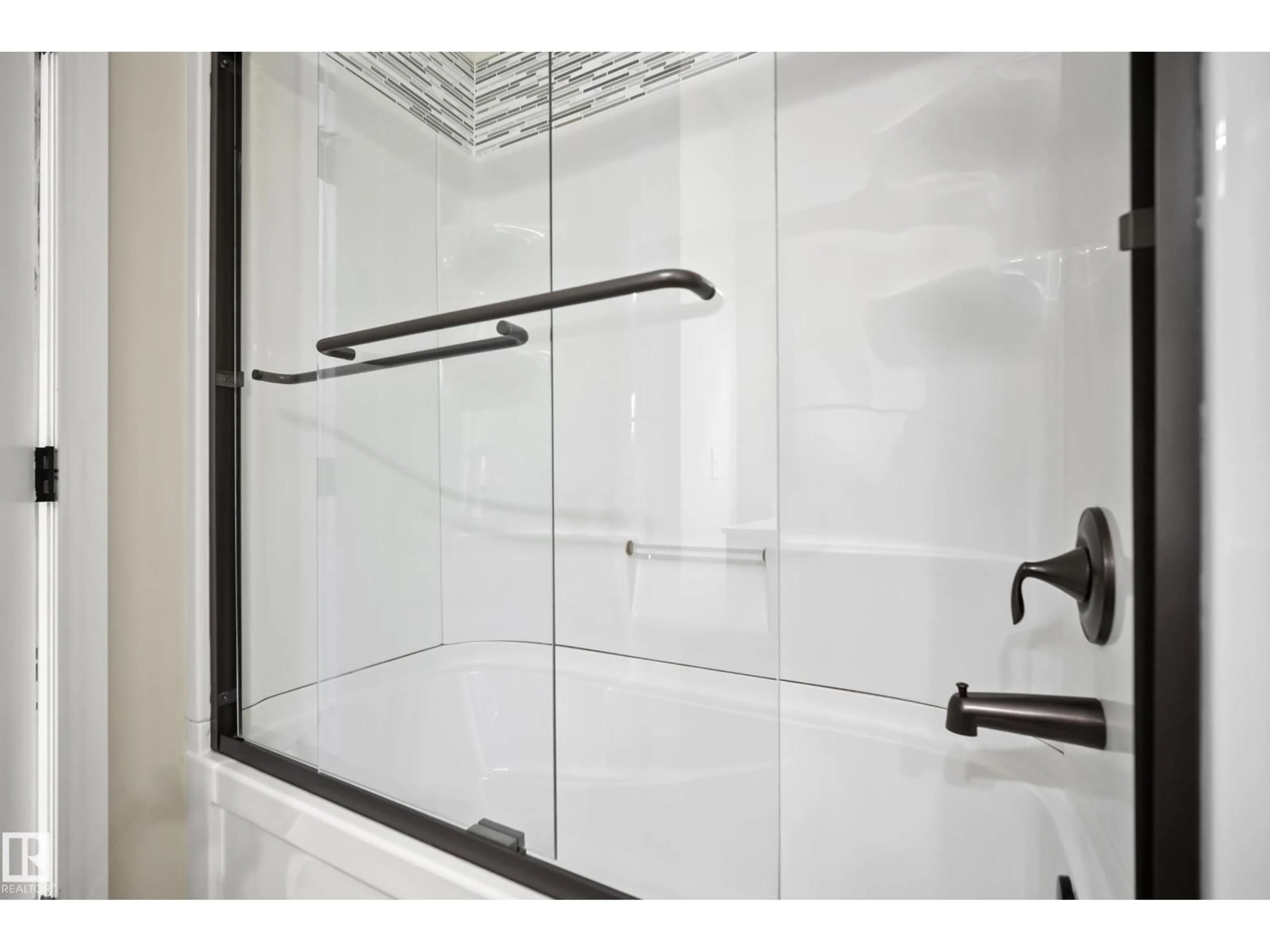 Contemporary bathroom, ceramic/tile floor for 10014 97 AV, Edmonton Alberta T5K0B1