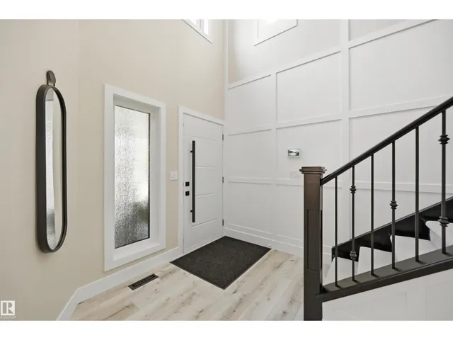 439 ROONEY CR, Edmonton 4