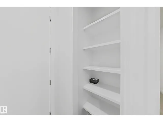 8916 MAYDAY WY, Edmonton 5
