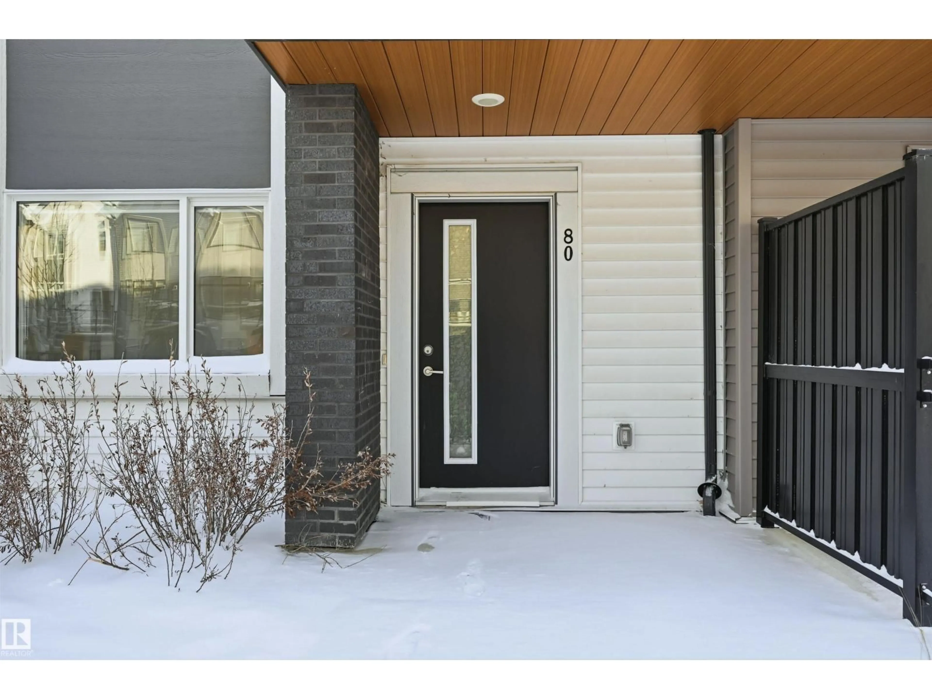Indoor entryway for 80 1010 RABBIT HILL RD, Edmonton Alberta T6W4G7