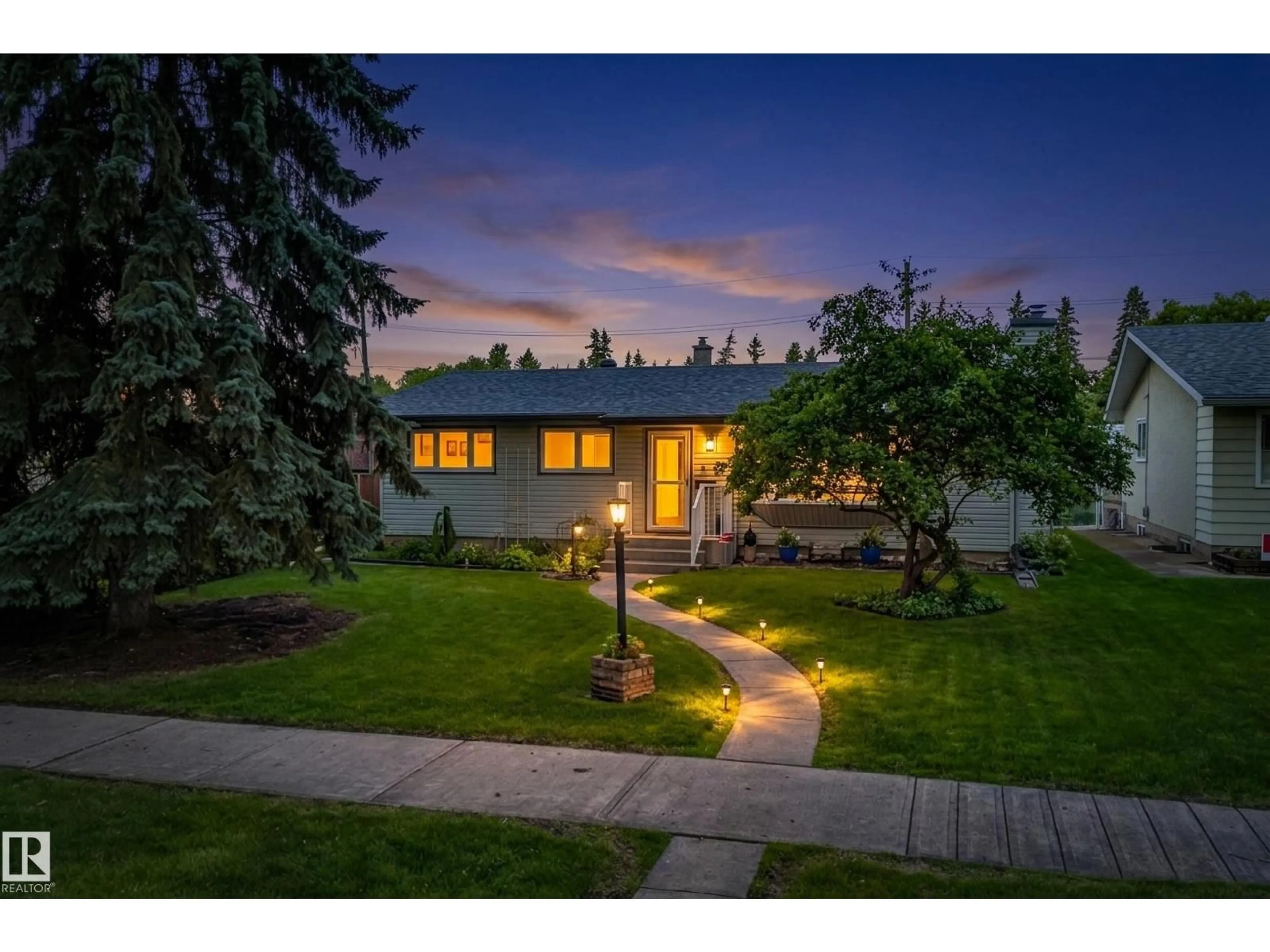 A pic from outside/outdoor area/front of a property/back of a property/a pic from drone, street for 6716 101A AV NW, Edmonton Alberta T6A0M2