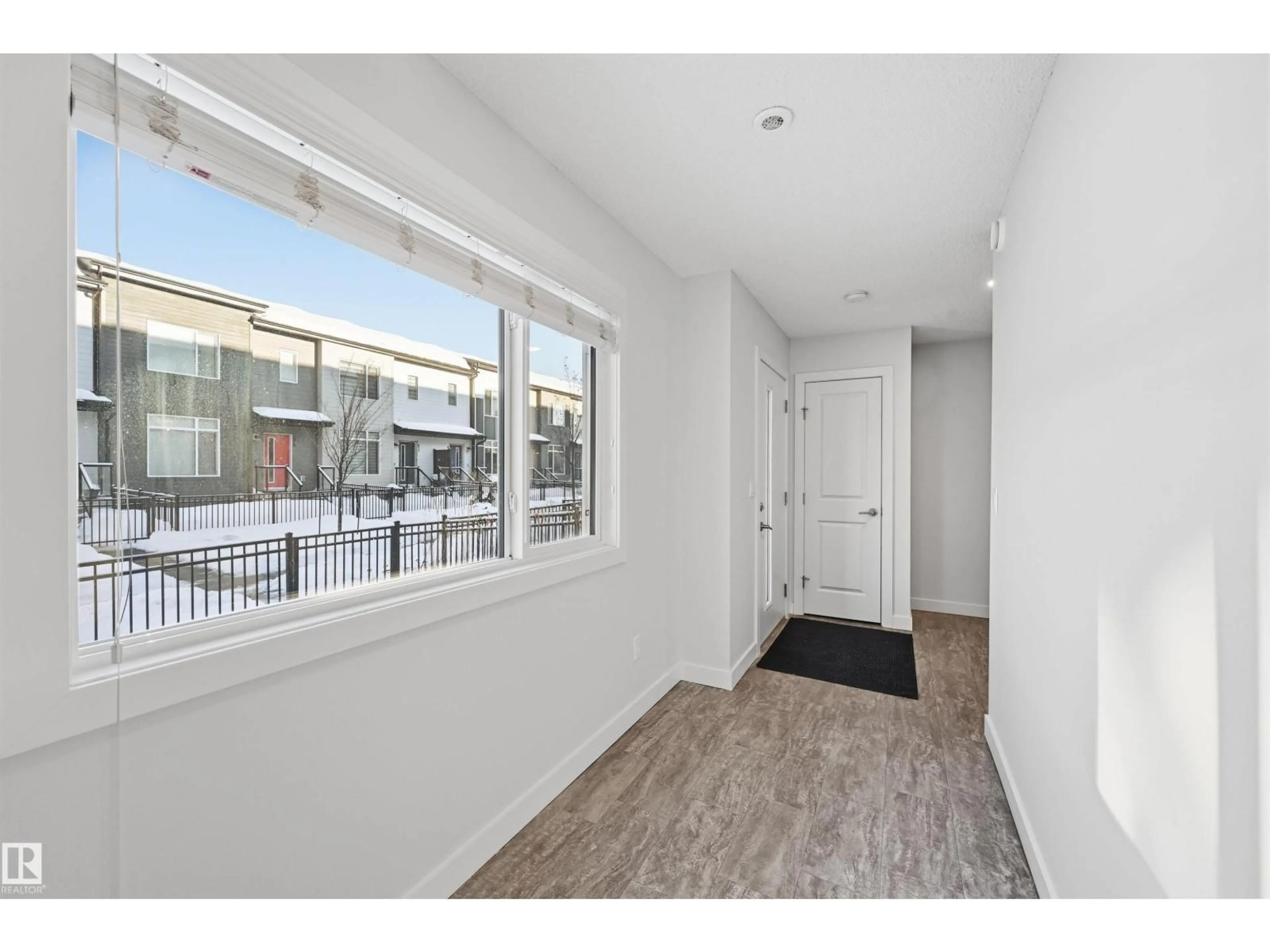 A pic of a room for 804 - 54 WELSH DR, Edmonton Alberta T6X1Y8