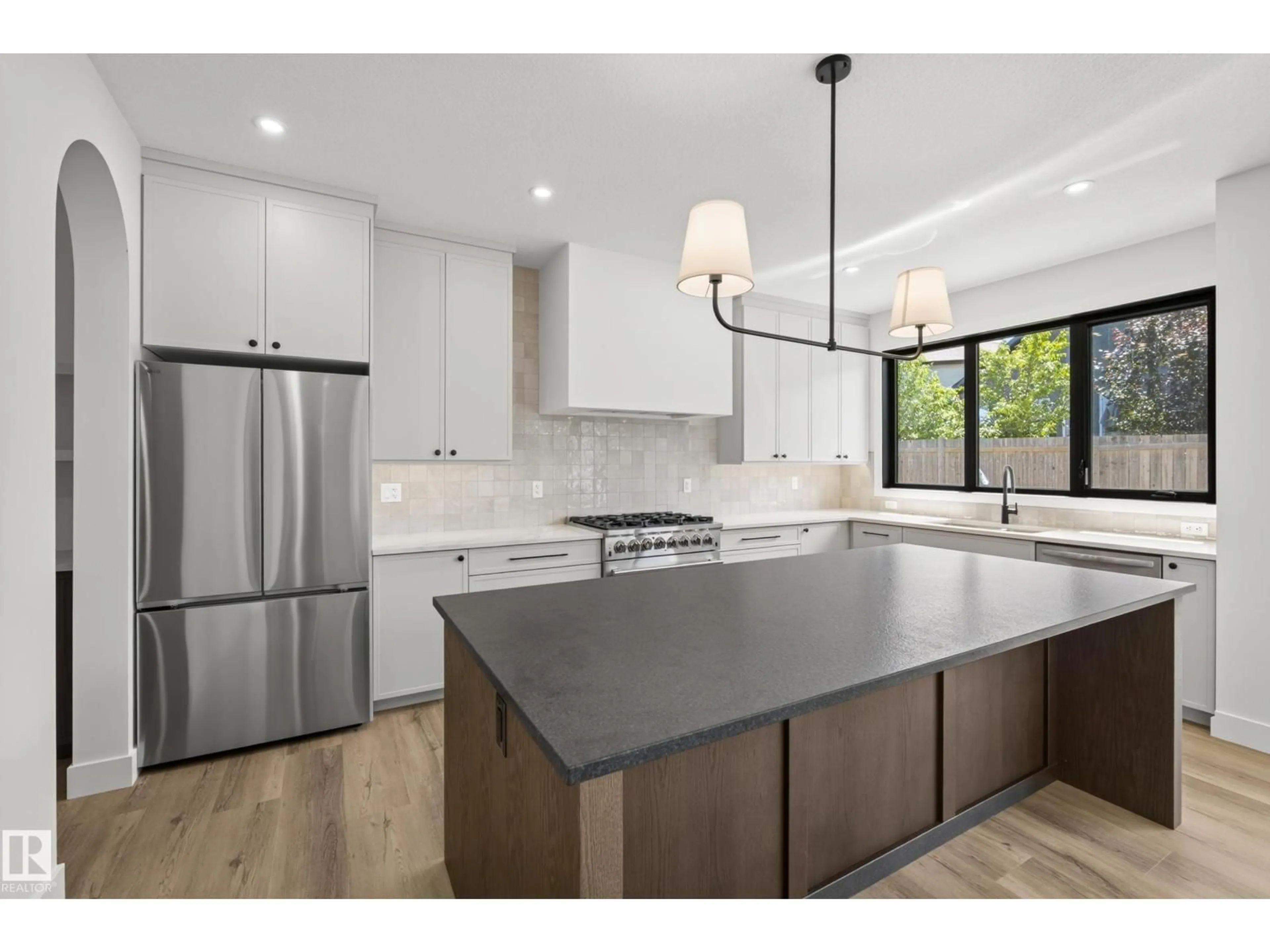 Open concept kitchen, unknown for 57 HULL WD, Spruce Grove Alberta T7X0X5