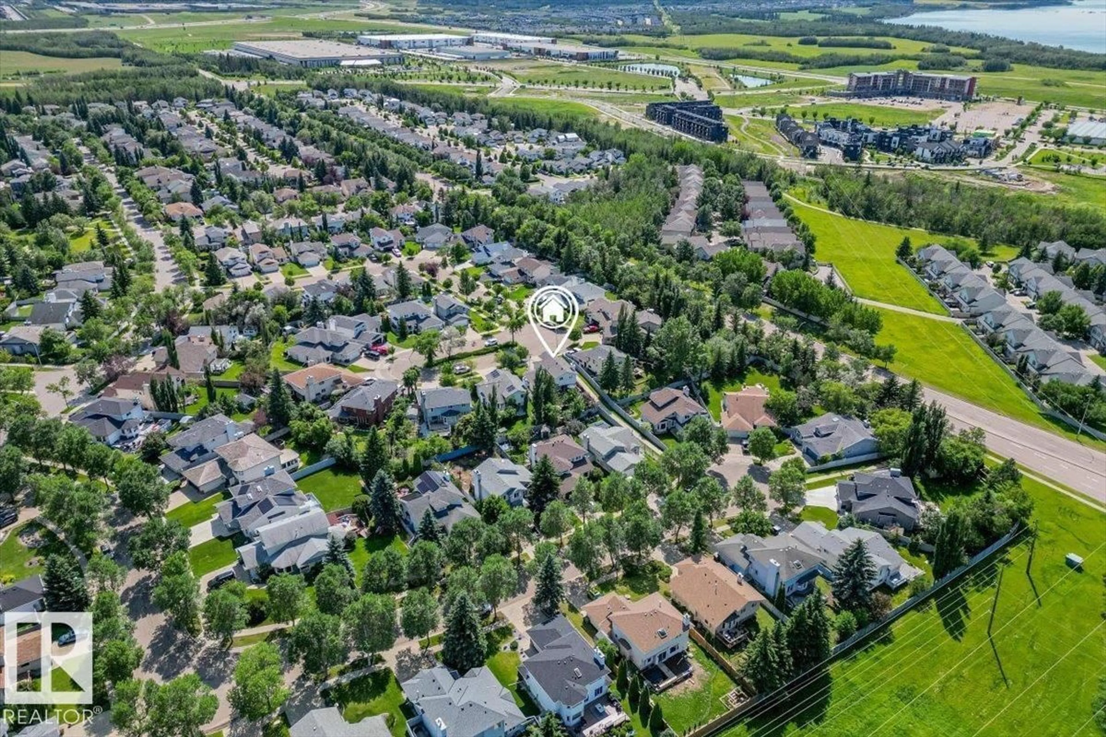 A pic from outside/outdoor area/front of a property/back of a property/a pic from drone, street for 16 HARROLD PL, St. Albert Alberta T8N5P9