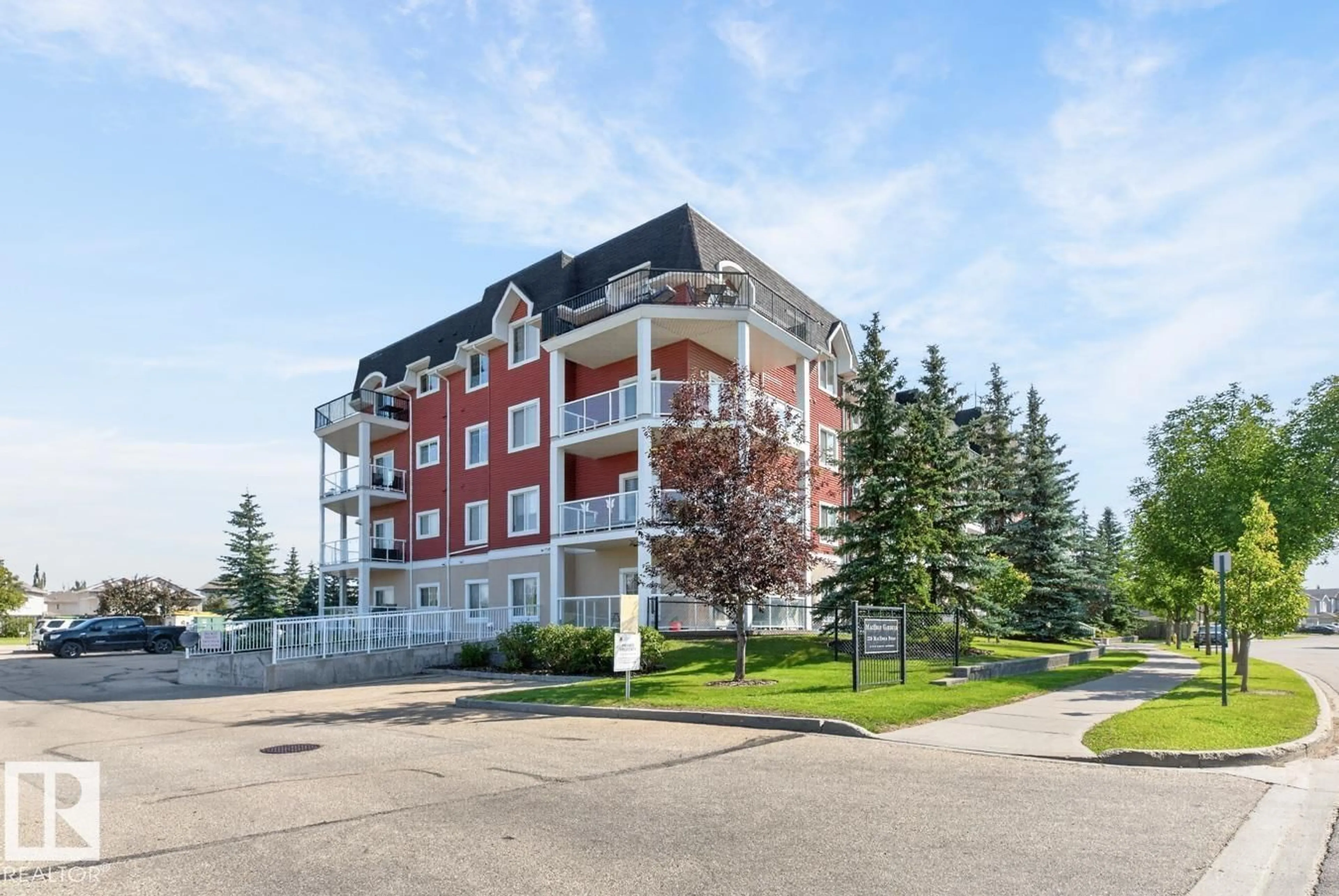 A pic from outside/outdoor area/front of a property/back of a property/a pic from drone, building for 226 - 313 MACEWAN RD, Edmonton Alberta T6W0C5