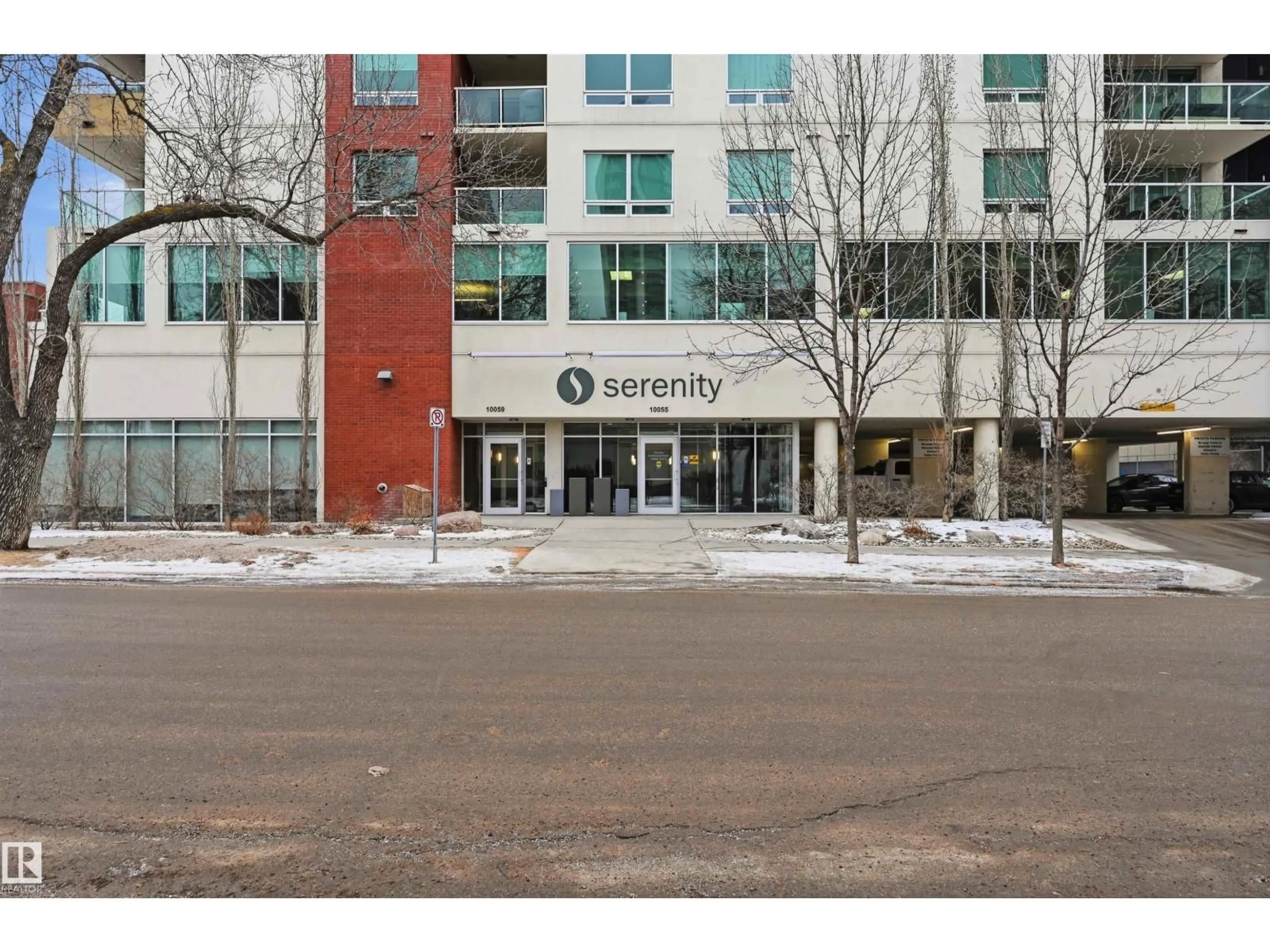 Indoor foyer for 805 - 10055 118 ST, Edmonton Alberta T5K0C1