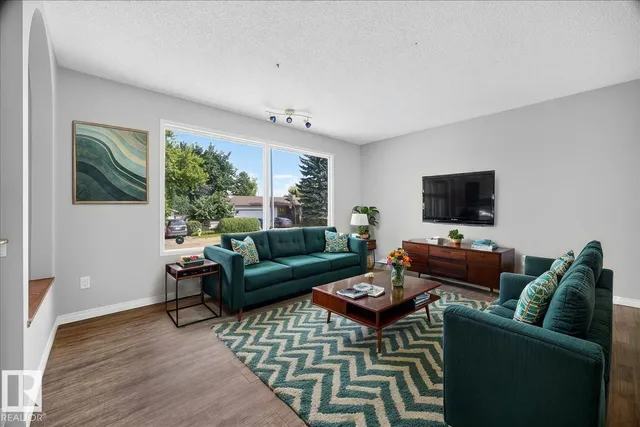7419 15 AV, Edmonton 5