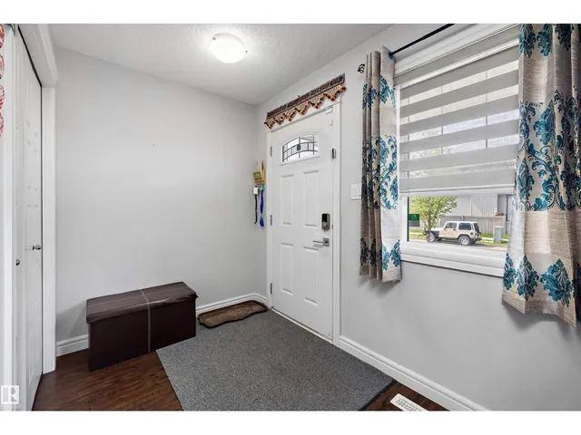 1563 TAMARACK BV, Edmonton 3