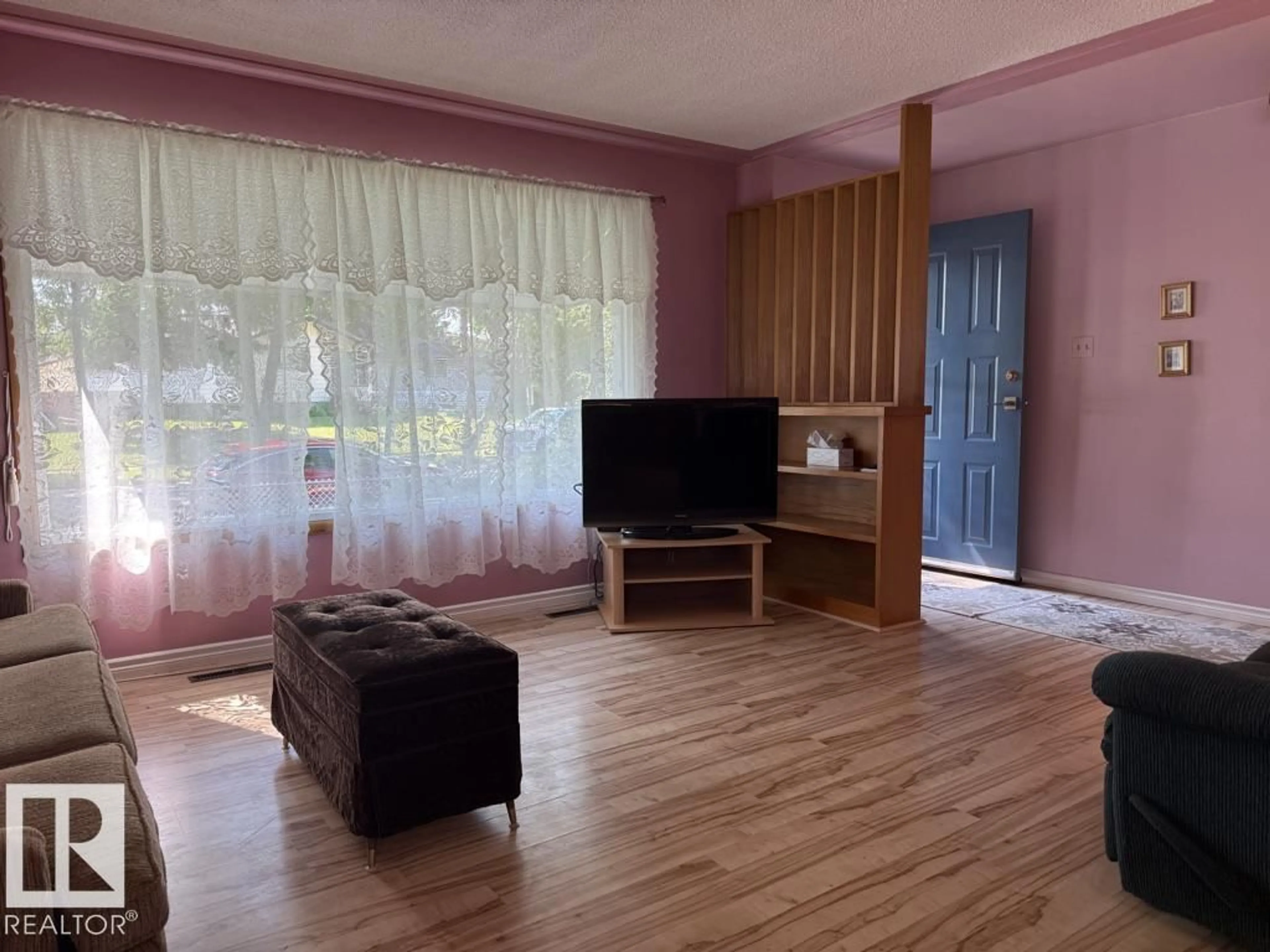 A pic of a room for 9908 96A AVENUE, Fort Saskatchewan Alberta T8L1P6