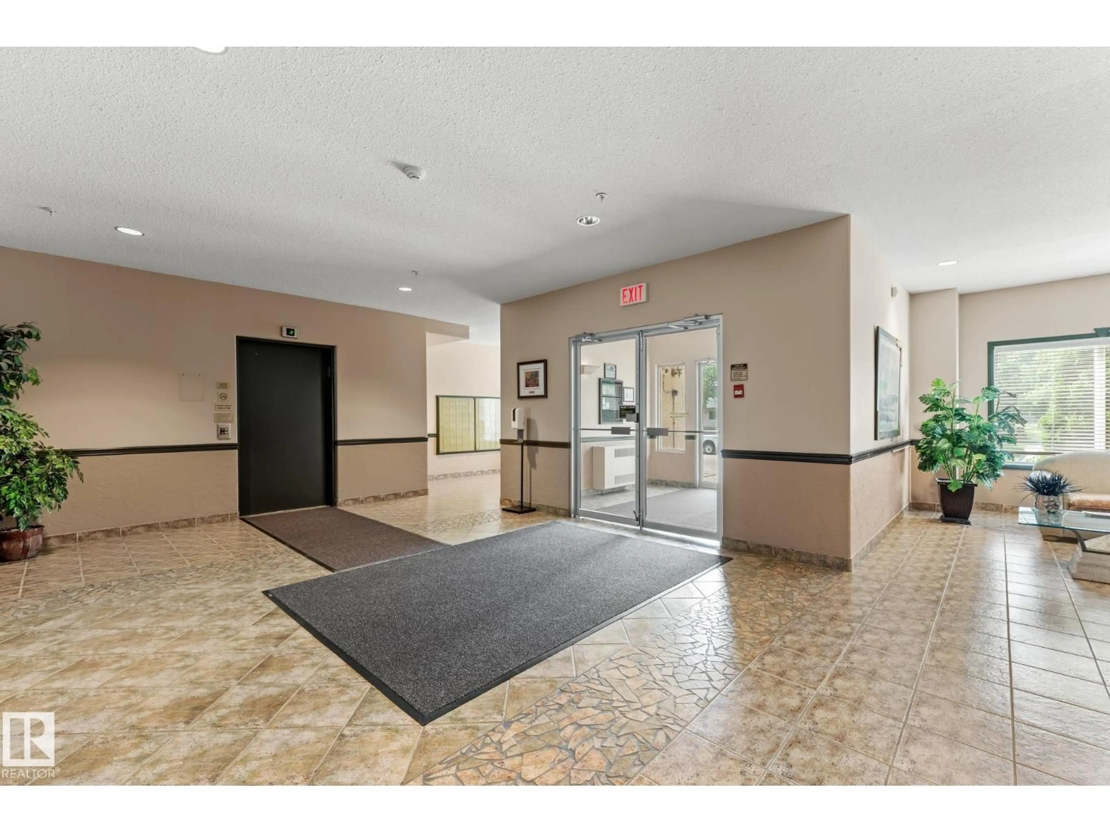 Indoor foyer for 306 - 6623 172 ST, Edmonton Alberta T5T4J5
