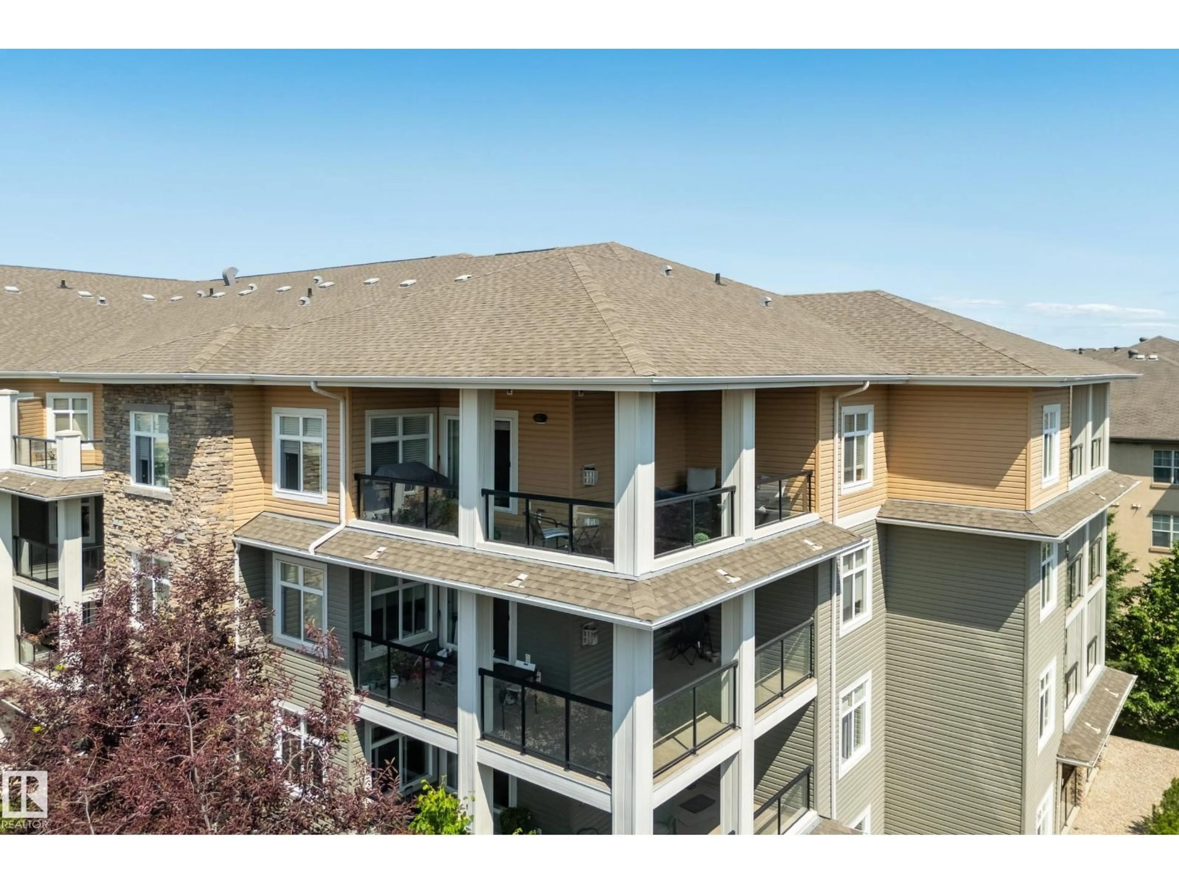 A pic from outside/outdoor area/front of a property/back of a property/a pic from drone, unknown for 11517 - 465 ELLERSLIE RD, Edmonton Alberta T6W2A9