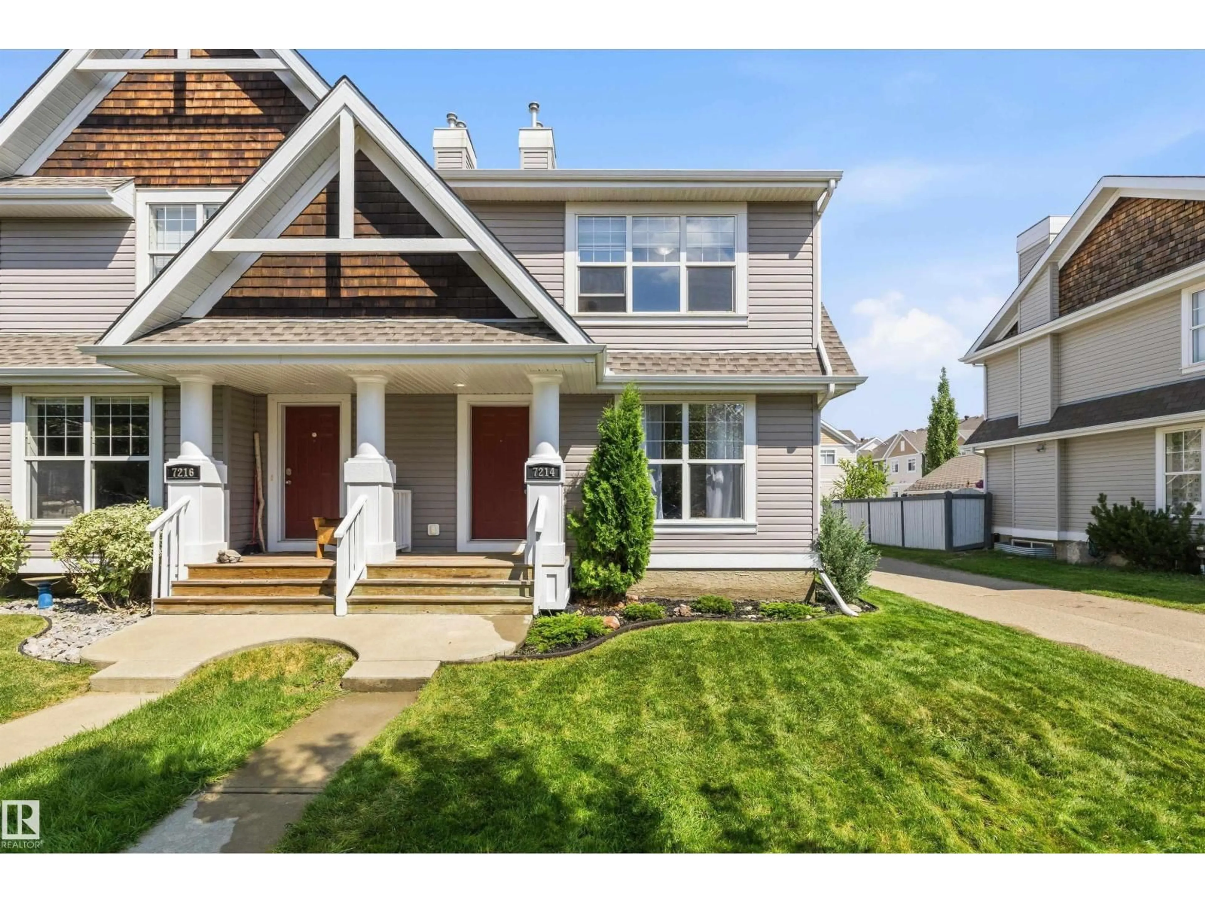 Home with vinyl exterior material, street for SW - 7214 19A AV, Edmonton Alberta T6X0K2