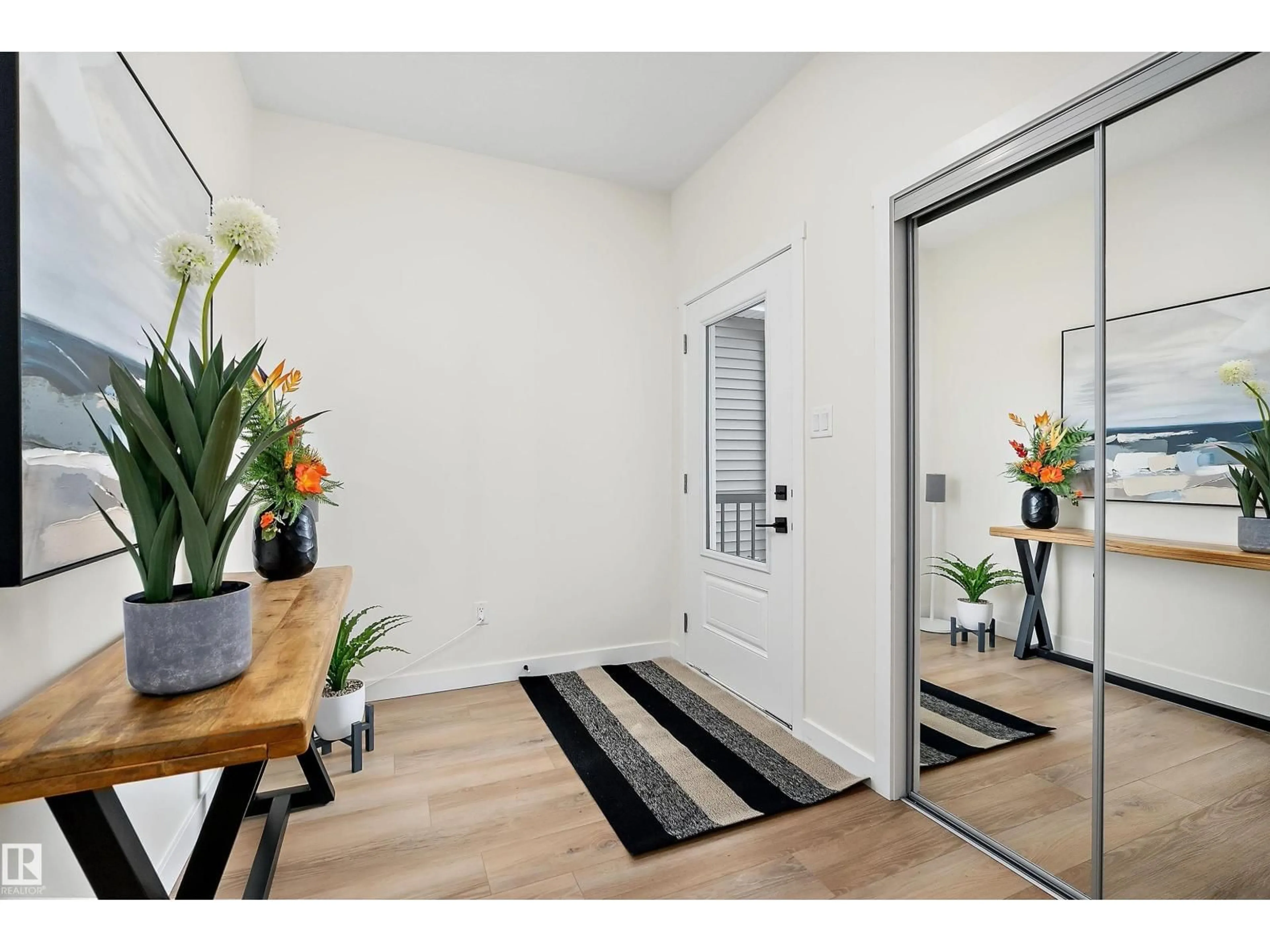 Indoor entryway for NW - 13007 213 ST, Edmonton Alberta T5S0T7