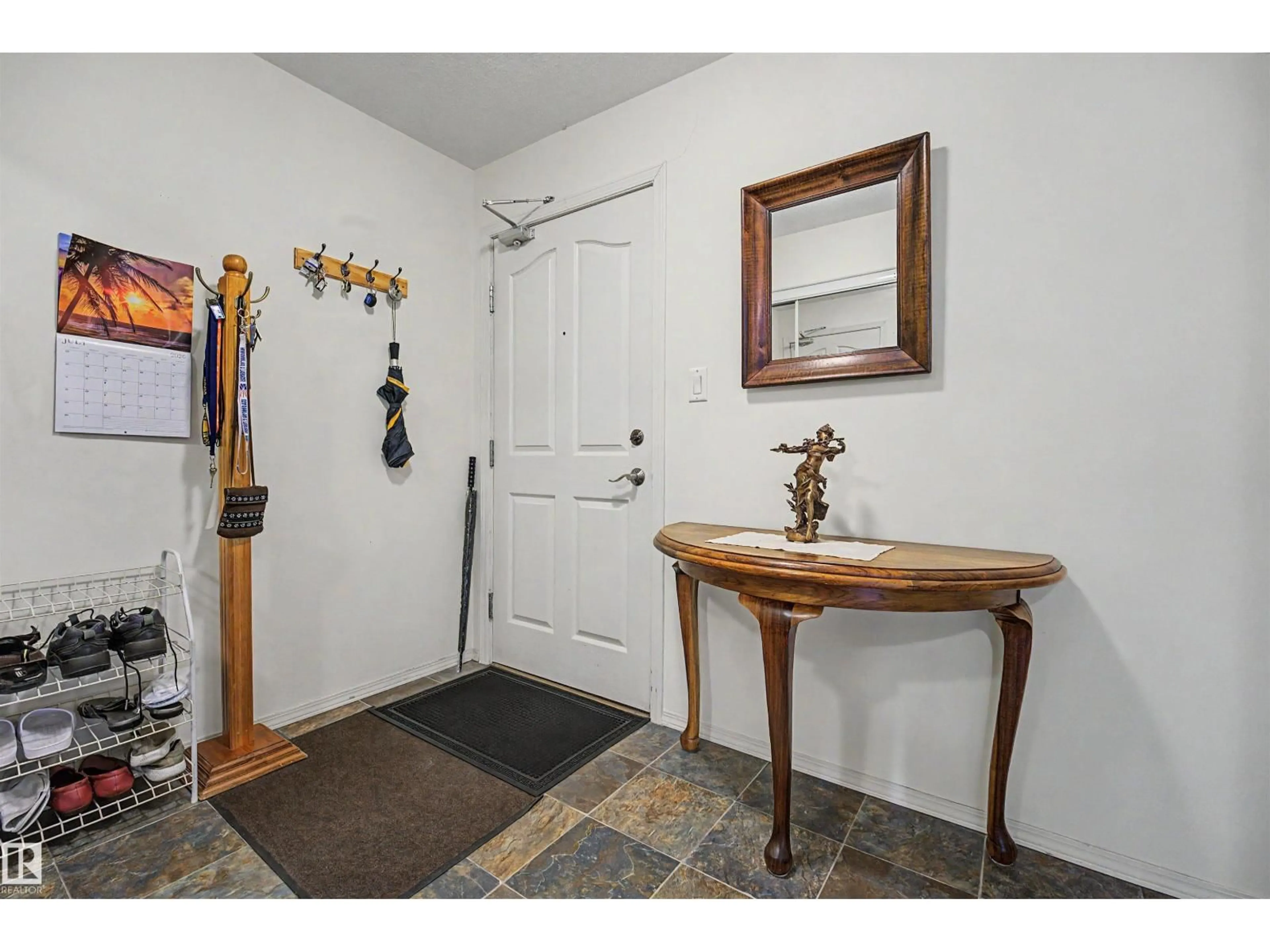 Indoor entryway for 231 78 A - 231 MCKENNEY AV, St. Albert Alberta T8N7E6