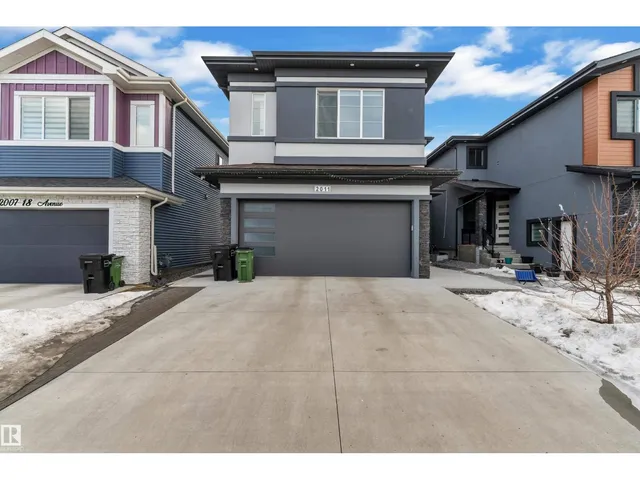 2011 18 AV, Edmonton 4