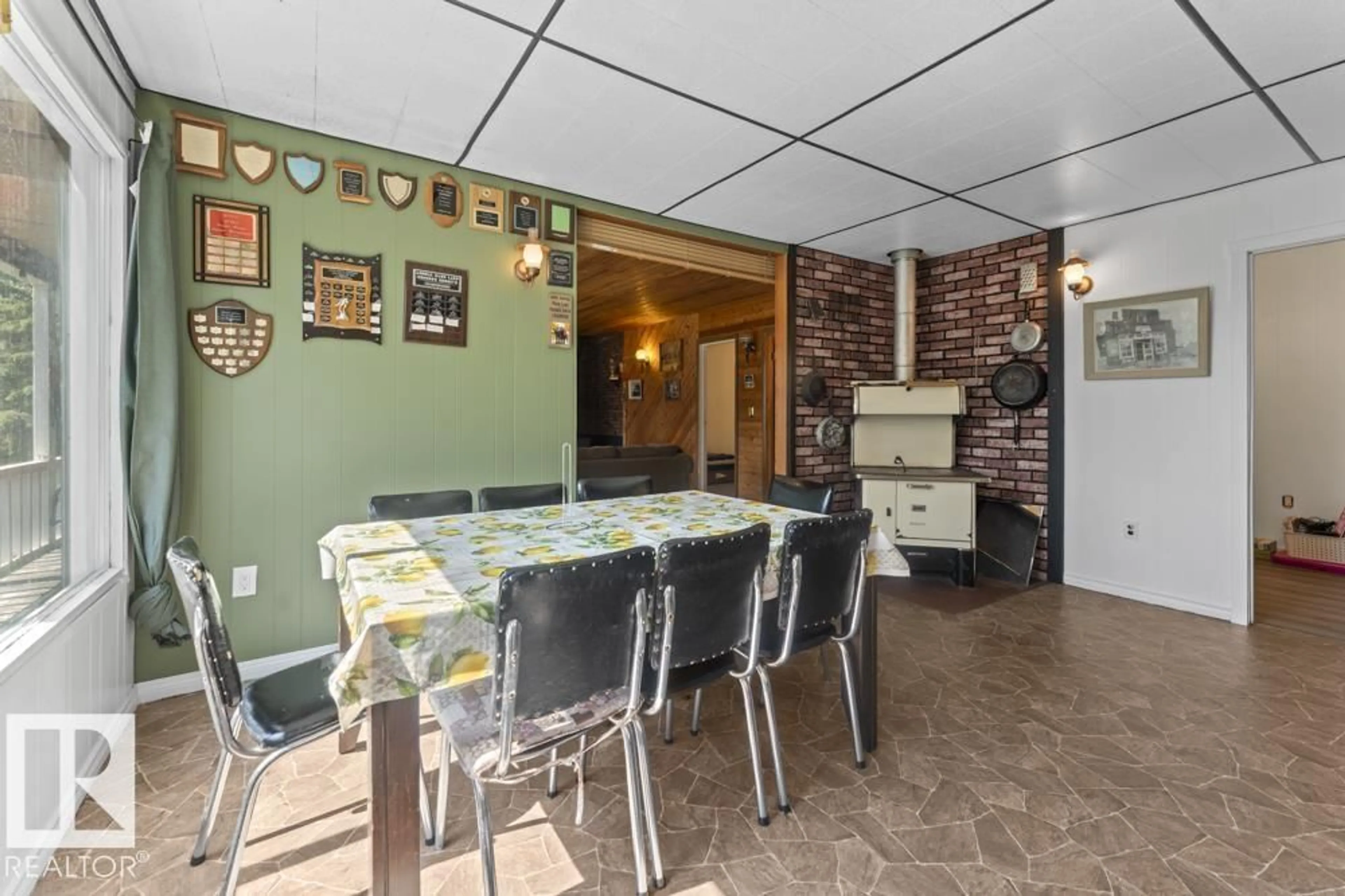 Dining room, ceramic/tile floor for A&B - 11031 HGHWAY 28, Rural St. Paul County Alberta T0A0C0