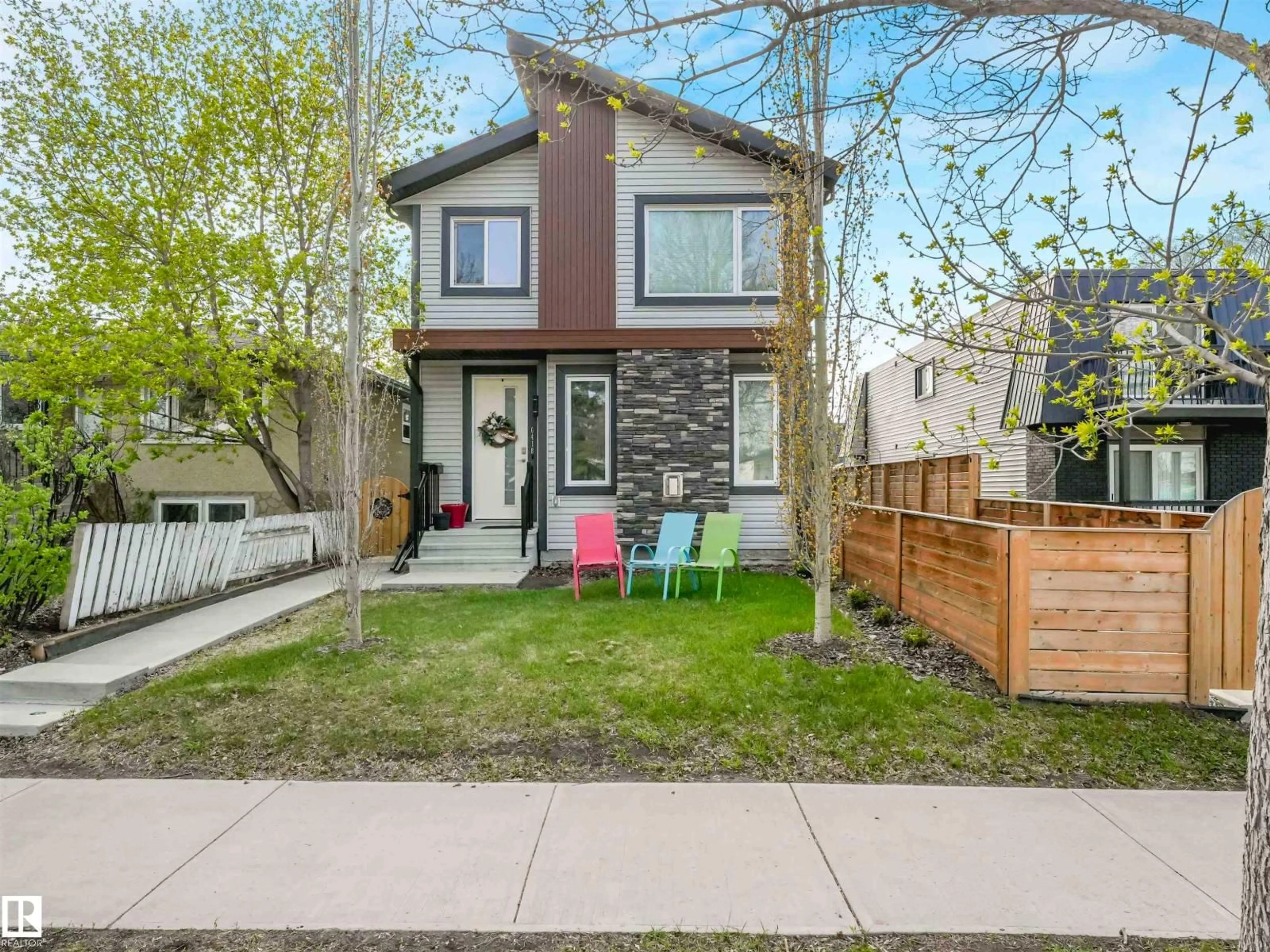 Unknown for 6420 106 ST, Edmonton Alberta T6H2V4