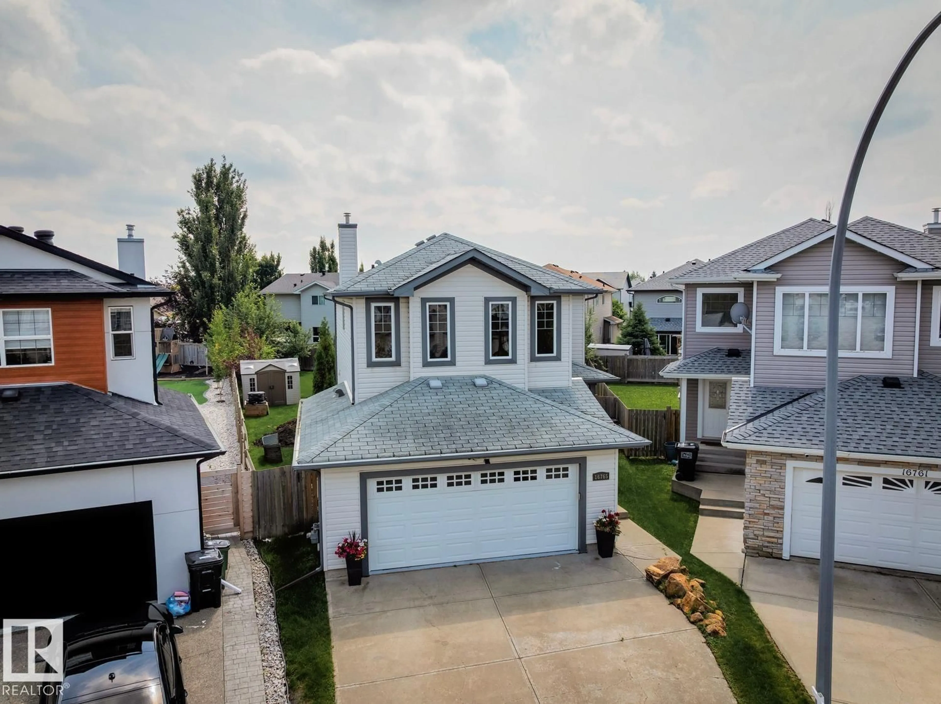 A pic from outside/outdoor area/front of a property/back of a property/a pic from drone, street for NW - 16765 119 ST, Edmonton Alberta T5X6K4