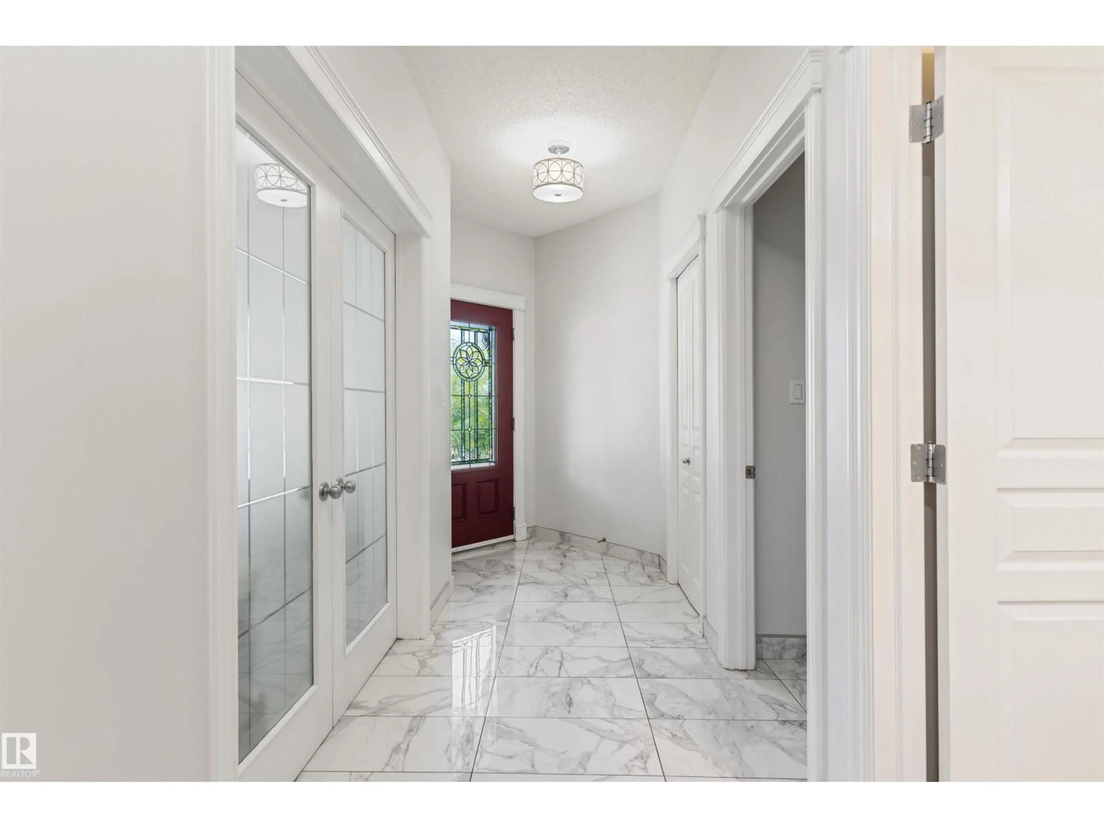 Indoor entryway for NW - 1075 MCKINNEY GREEN GR, Edmonton Alberta T6R3S5