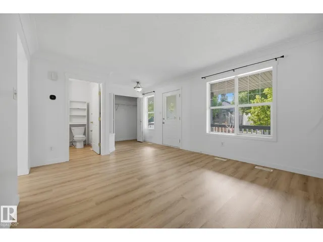 2076 TANNER WD, Edmonton 5