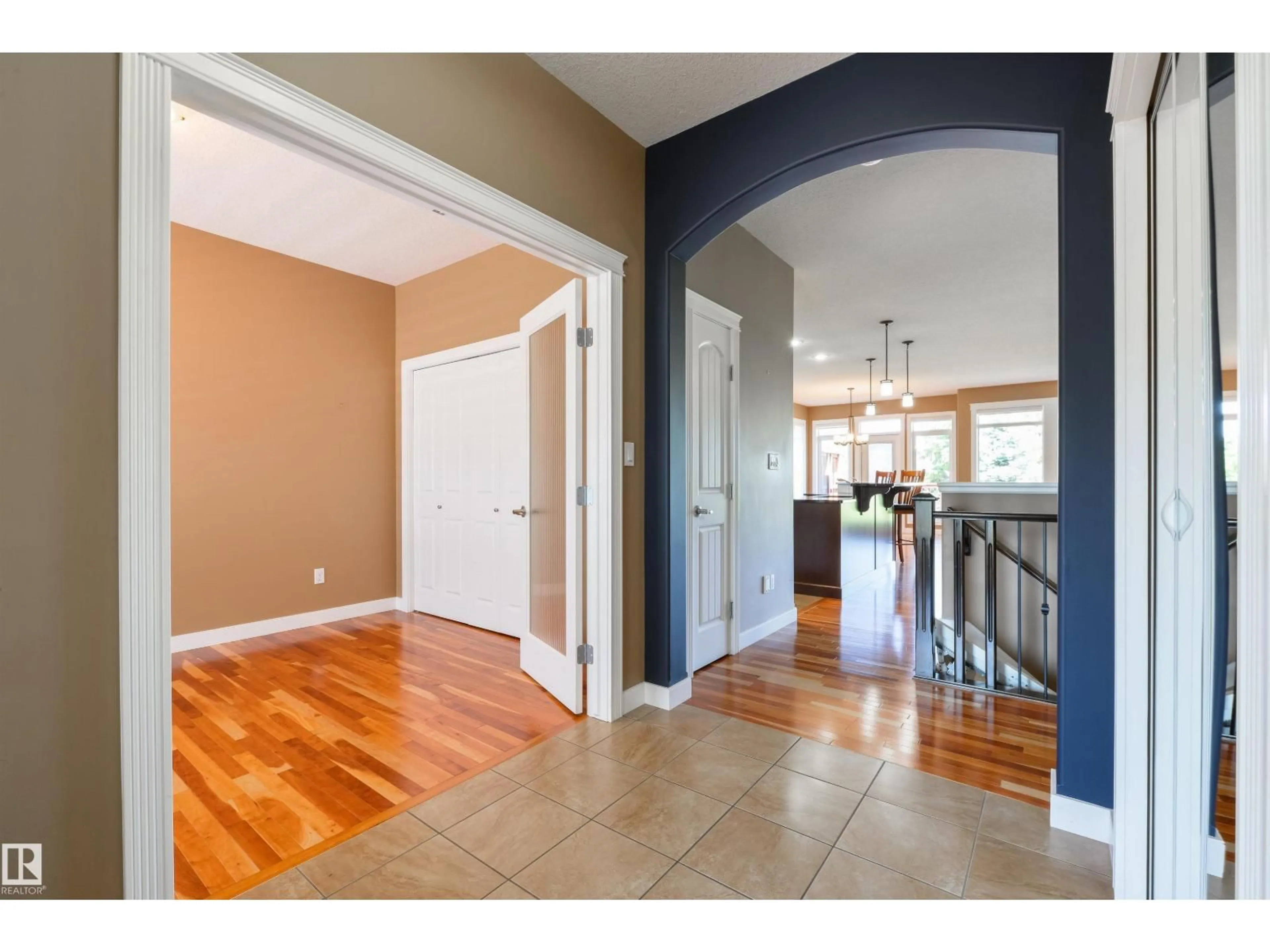 Indoor entryway for 38 FAIRWAY PT, Spruce Grove Alberta T7X4B6