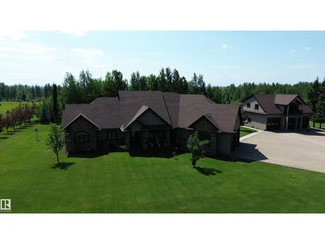 6663 15 AVE, Edson 3