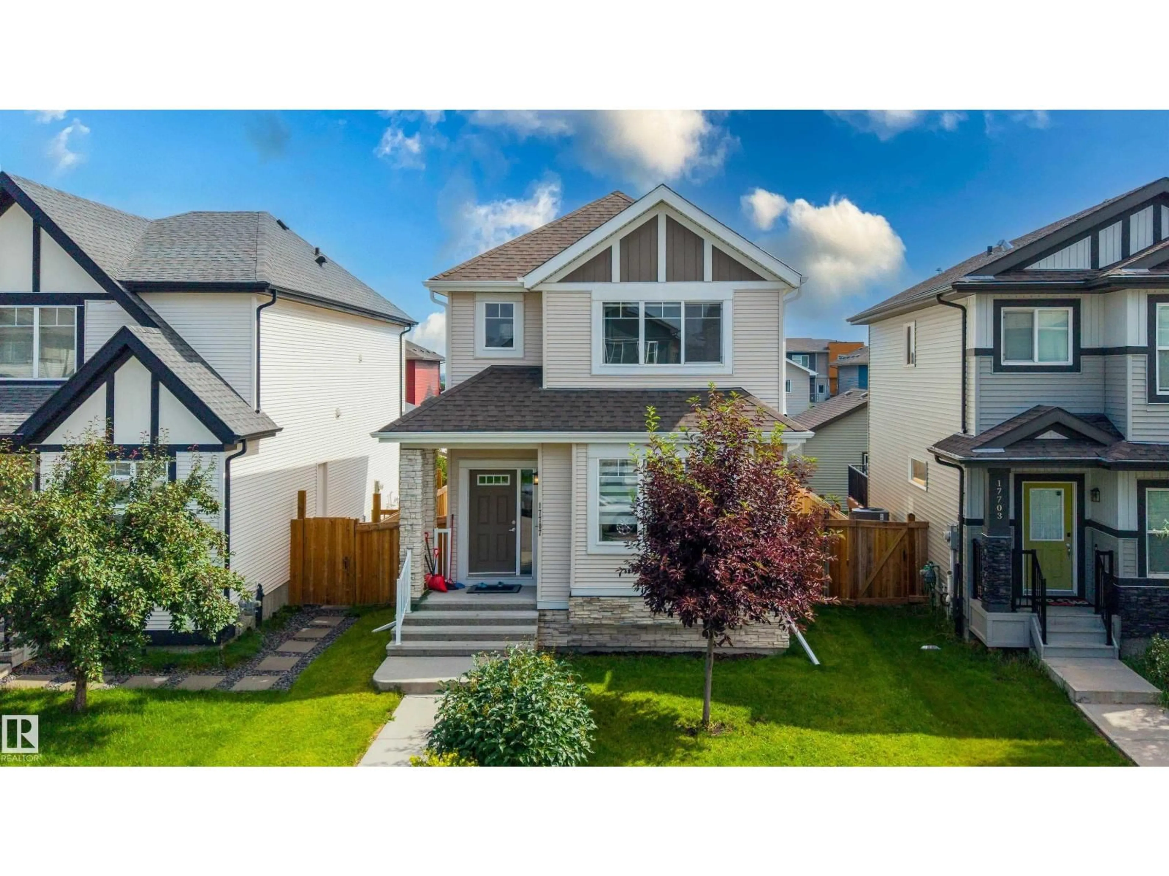 A pic from outside/outdoor area/front of a property/back of a property/a pic from drone, street for 17707 59 ST, Edmonton Alberta T5Y0W8