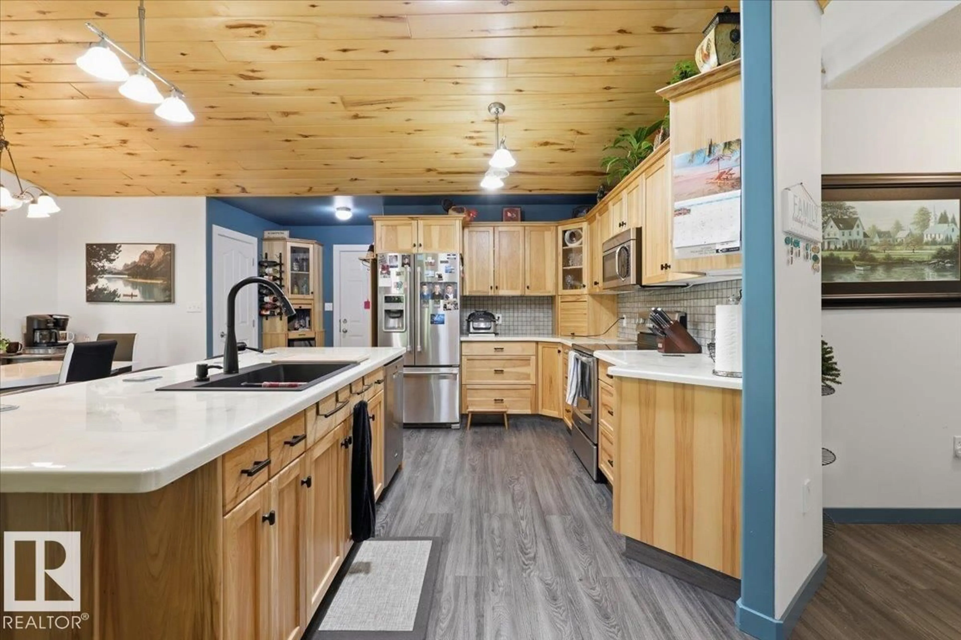 Open concept kitchen, unknown for 5502 39 ST, Rural Wetaskiwin County Alberta T0C2C0