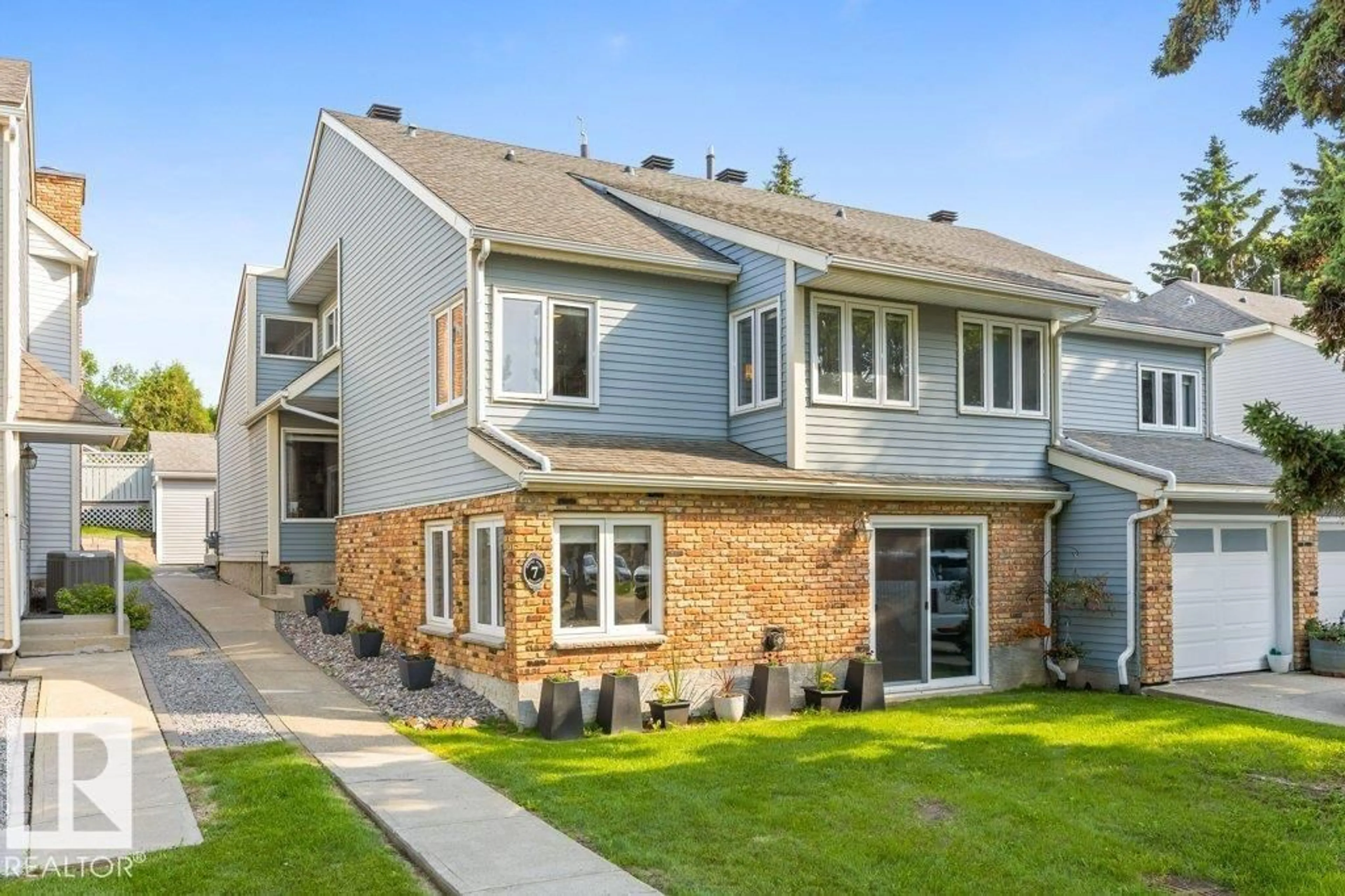 Home with brick exterior material, street for 7 WHITEOAKS ES, St. Albert Alberta T8N3M2
