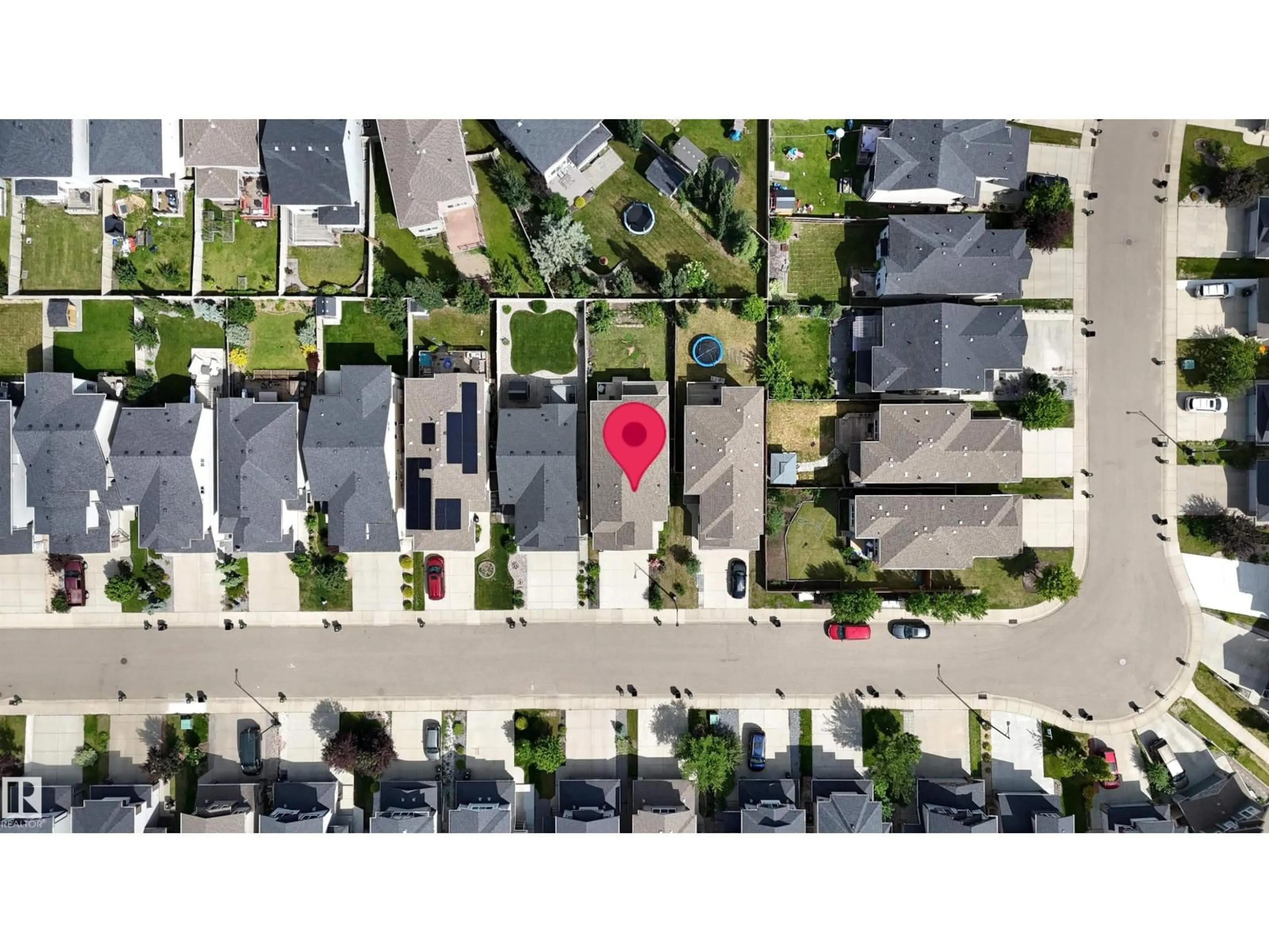 A pic from outside/outdoor area/front of a property/back of a property/a pic from drone, street for 3244 ABBOTT CR, Edmonton Alberta T6W2M4