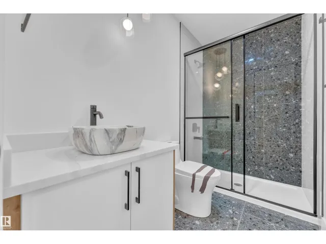382 LINDEN LO, Leduc 4