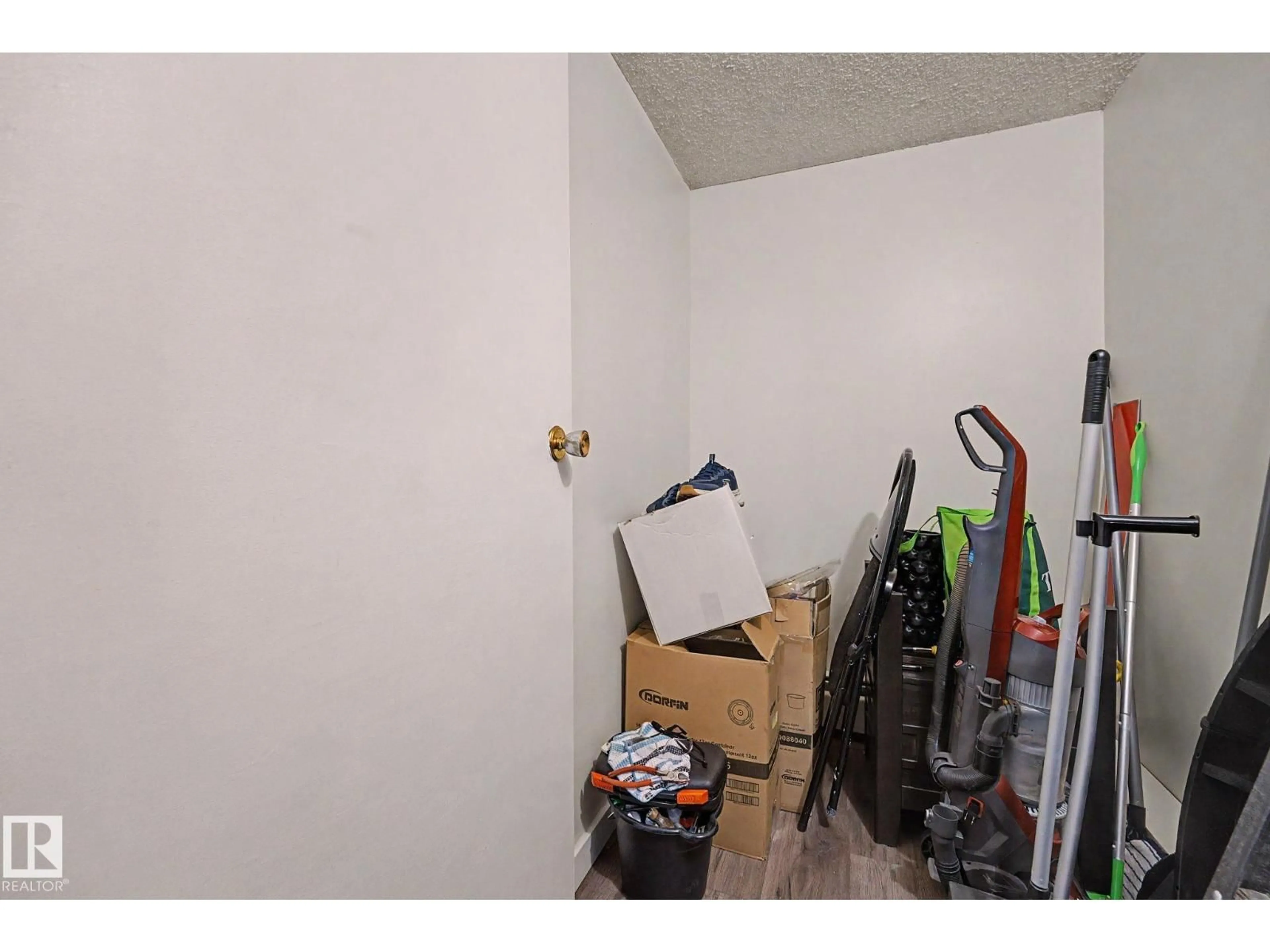 A pic of a room for #101 - 7203 171 ST, Edmonton Alberta T5T2R1