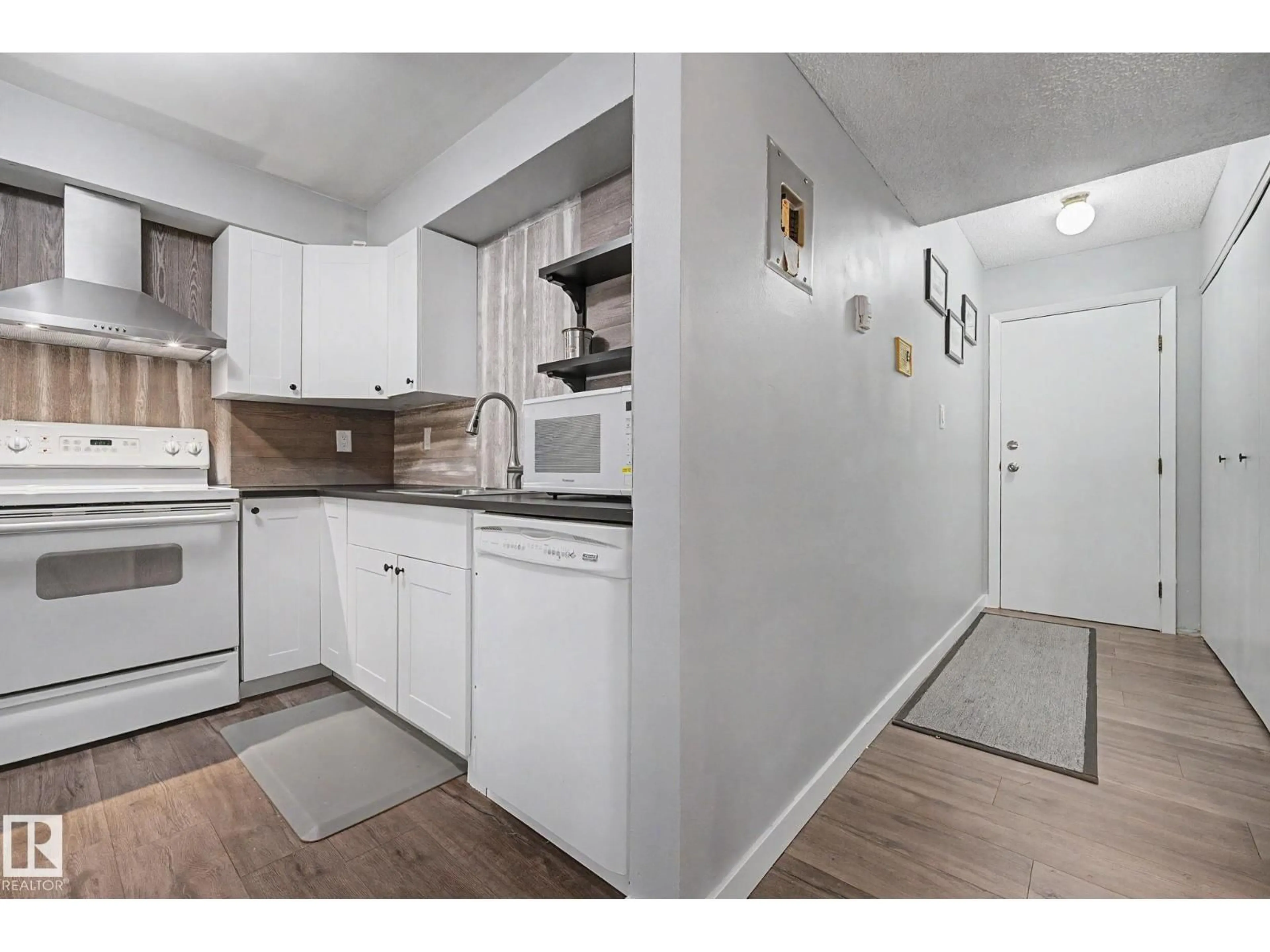 Standard kitchen, unknown for #101 - 7203 171 ST, Edmonton Alberta T5T2R1