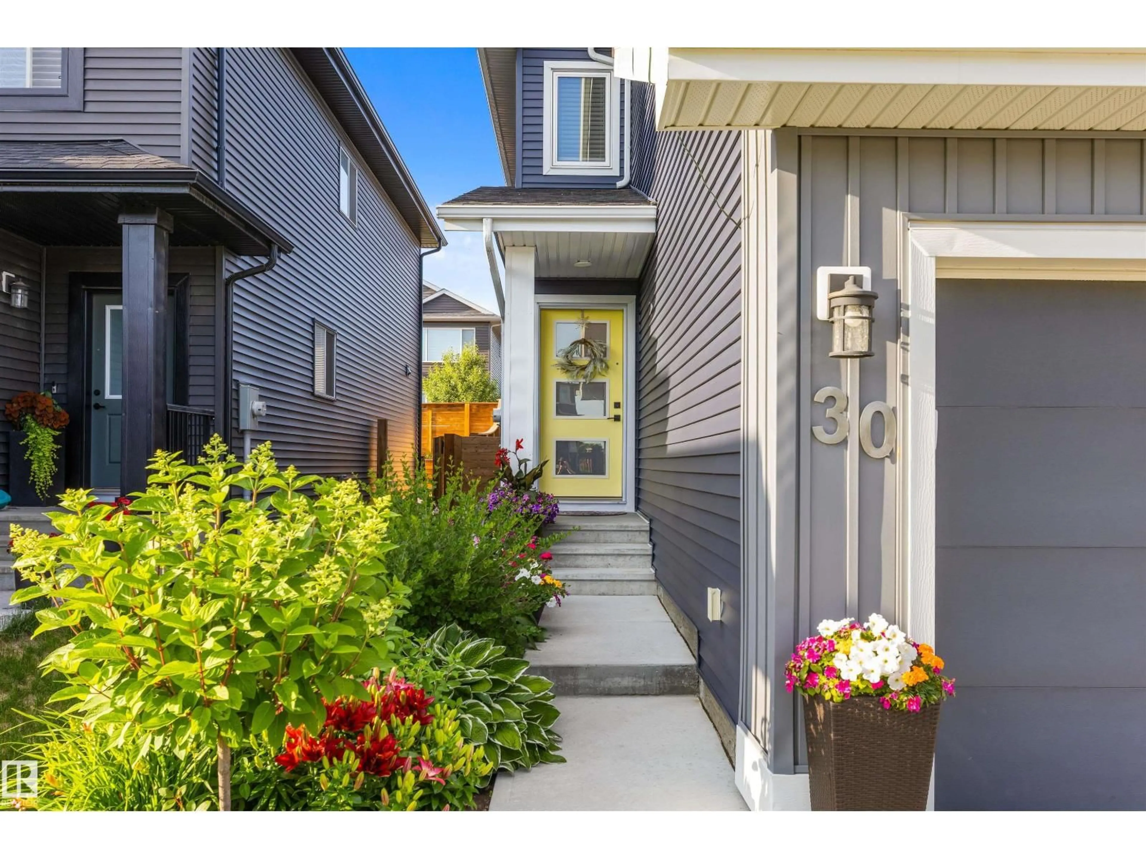 Home with vinyl exterior material, street for 30 RIVERHILL CR, St. Albert Alberta T8N7X4