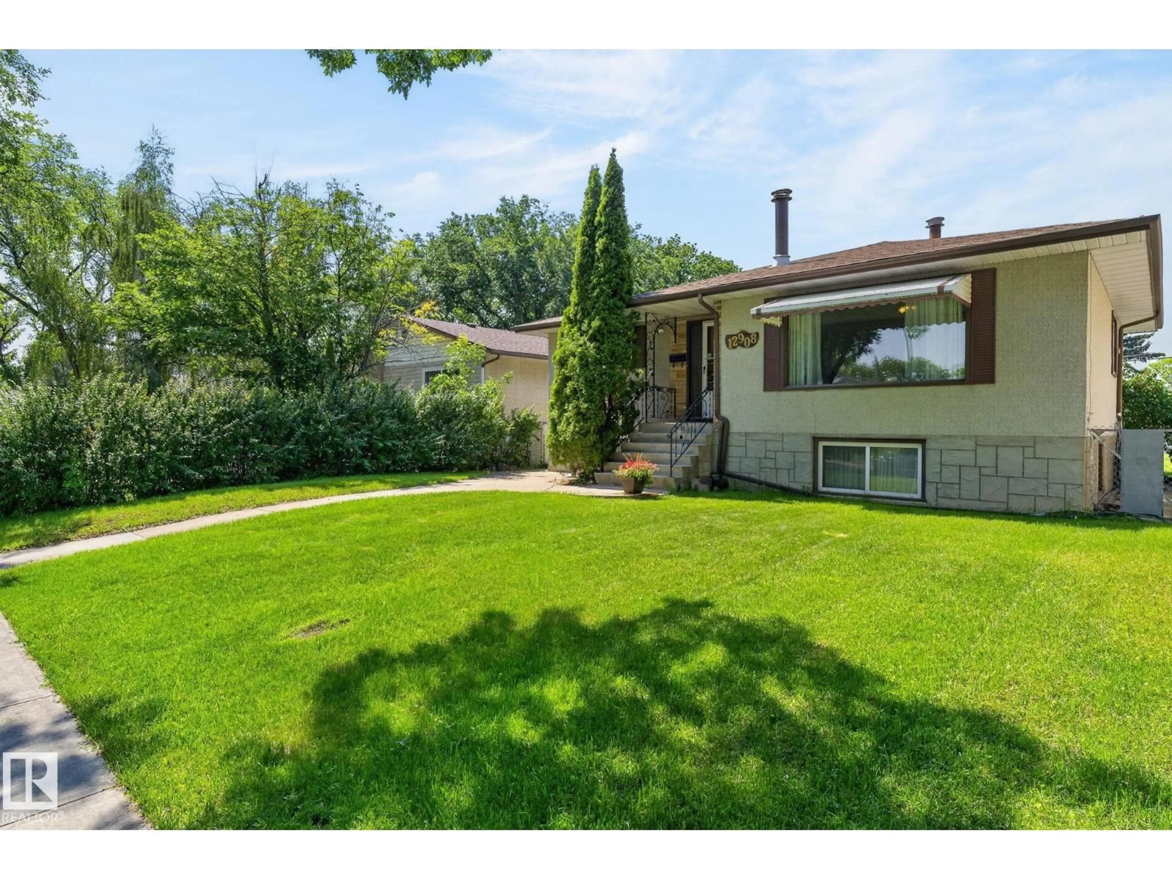A pic from outside/outdoor area/front of a property/back of a property/a pic from drone, street for 12908 104 ST, Edmonton Alberta T5E4N9