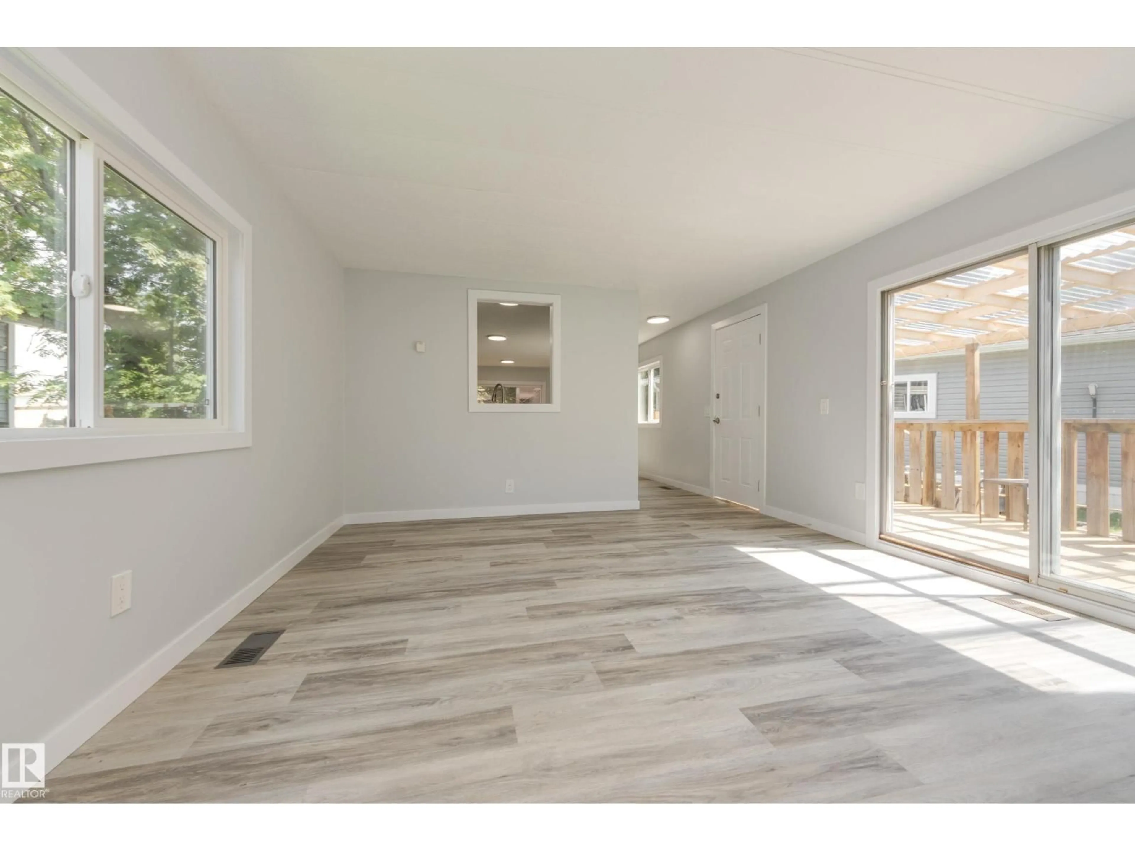 A pic of a room for 1913 ROYAL WY, Edmonton Alberta T5S1T6