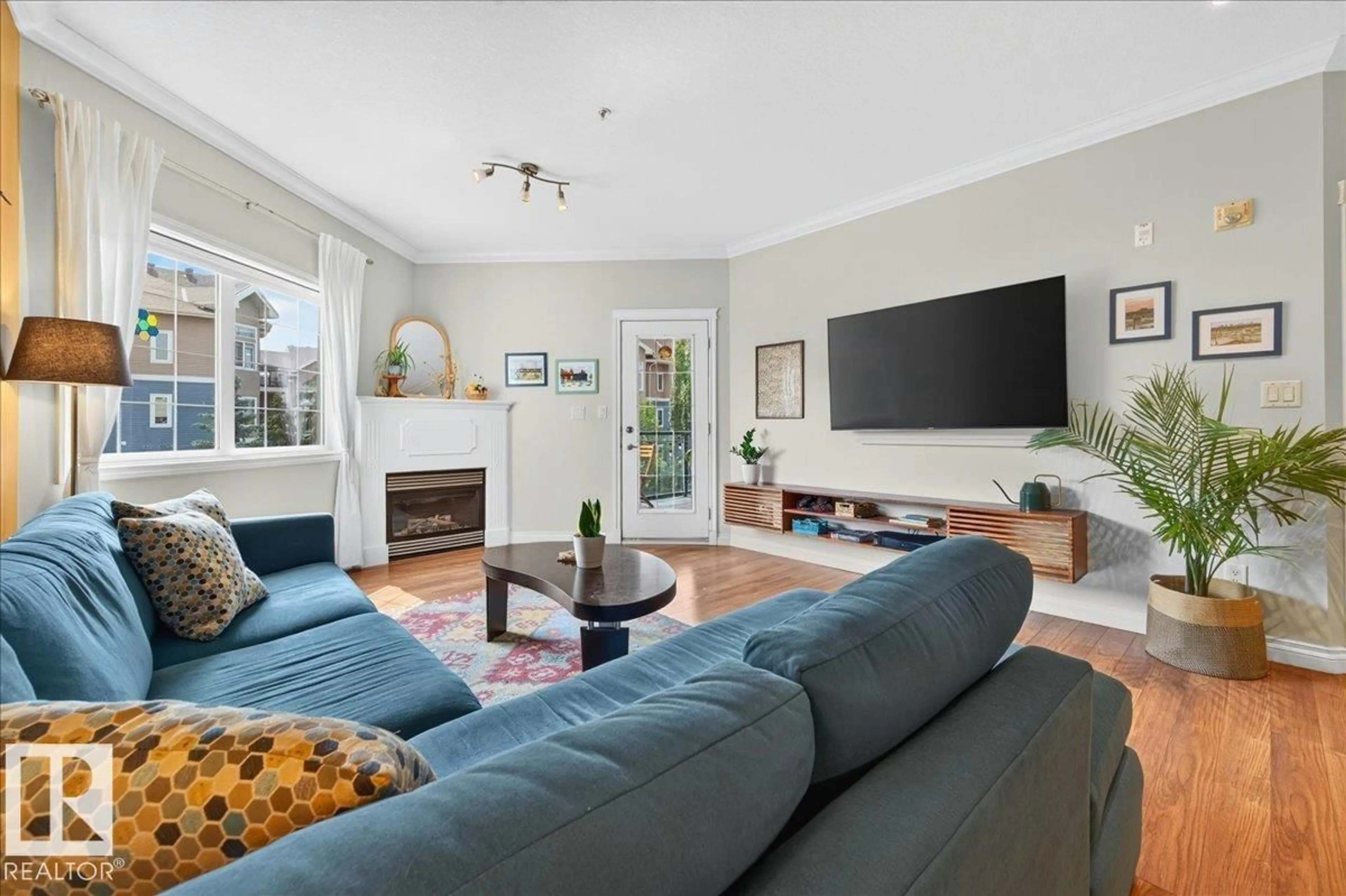 Living room with furniture, unknown for 306 - 10116 80 AV, Edmonton Alberta T8H0T3