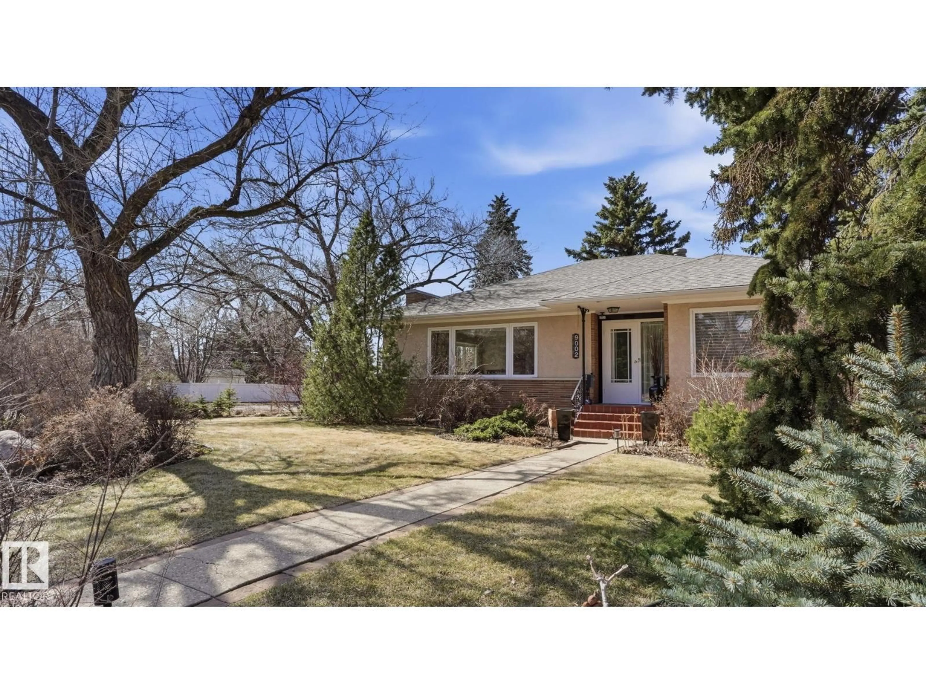 Unknown for NW - 9002 120 ST, Edmonton Alberta T6G1X7