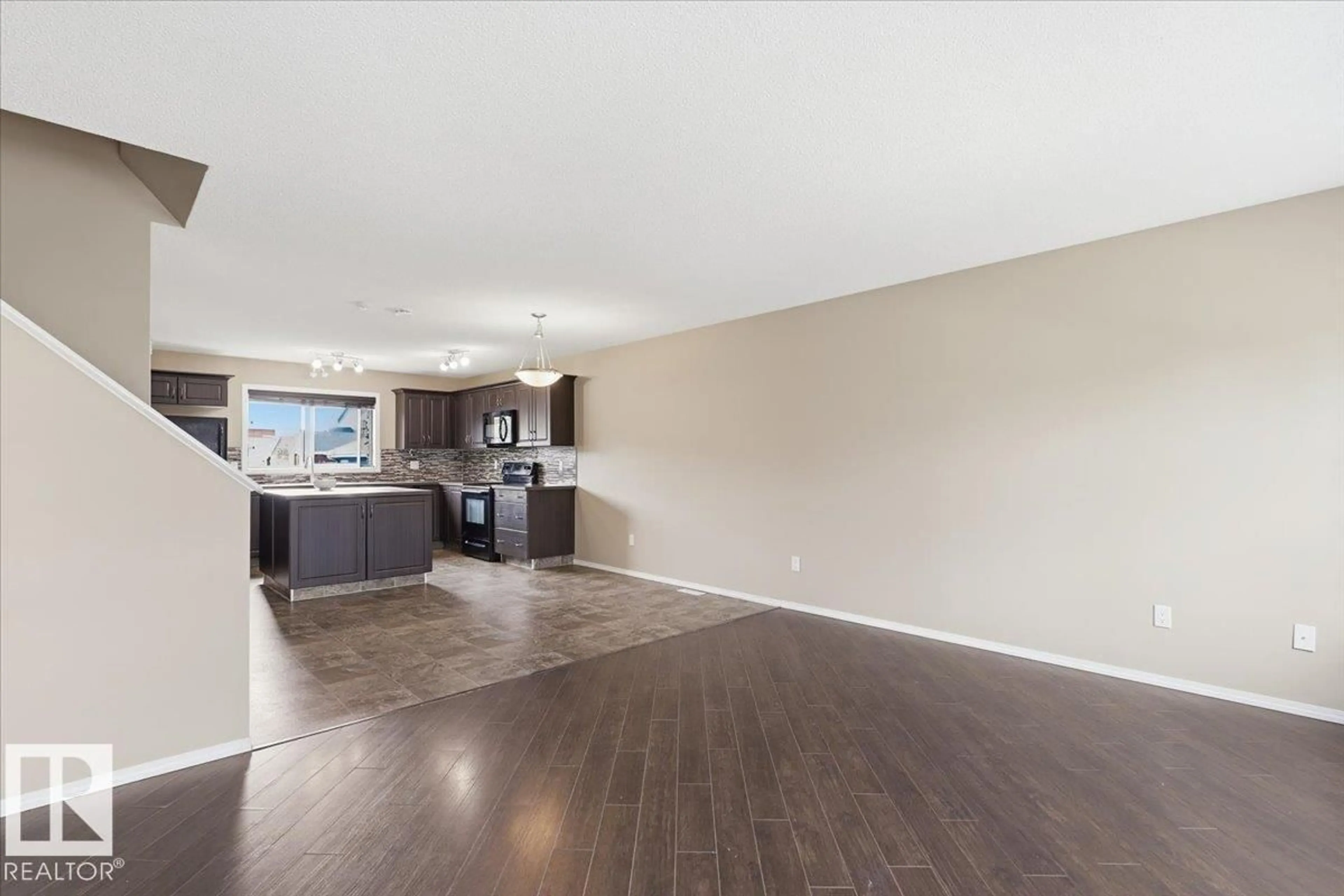 Open concept kitchen, unknown for 331 SOUTHFORK DR, Leduc Alberta T9E0T8
