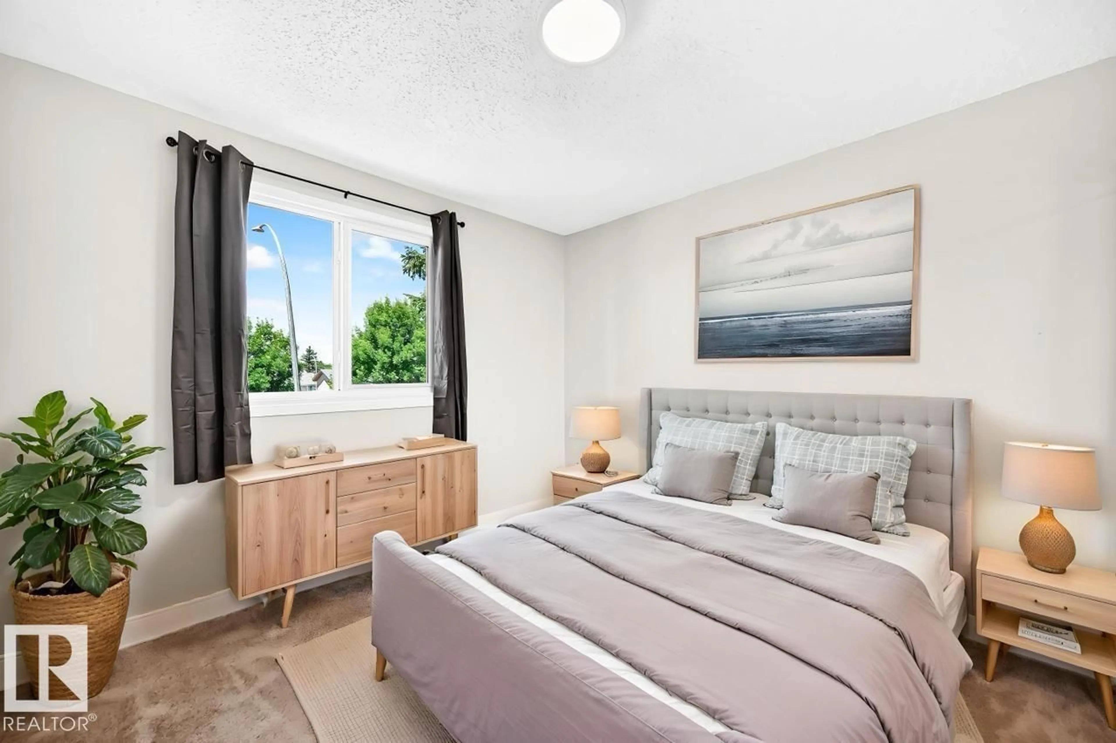 Bedroom with bed, unknown for 3119 144 AV, Edmonton Alberta T5Y1H4