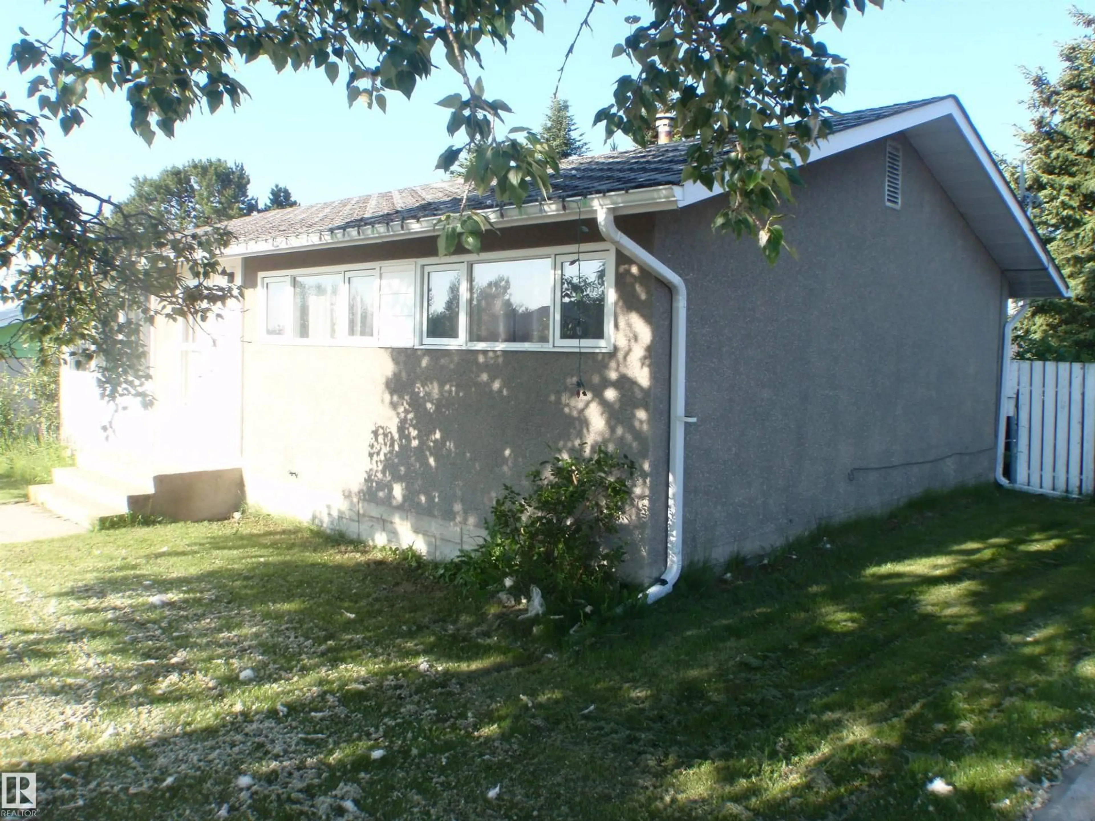 Unknown for 5424 WILLOCK CR, Swan Hills Alberta T0G2C0