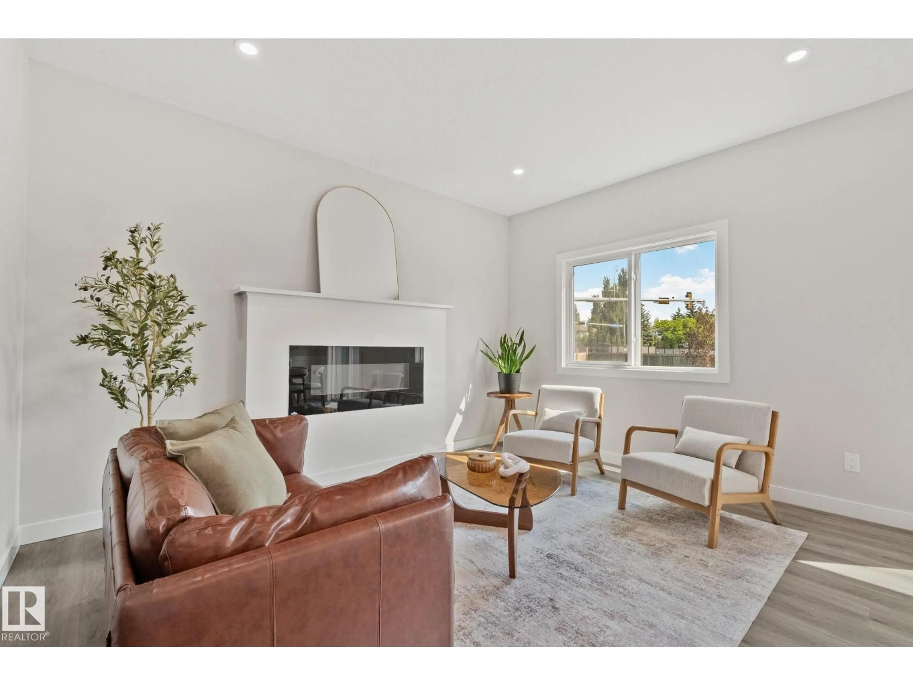 Living room with furniture, unknown for 579 KLEINS CR, Leduc Alberta T9E1J4